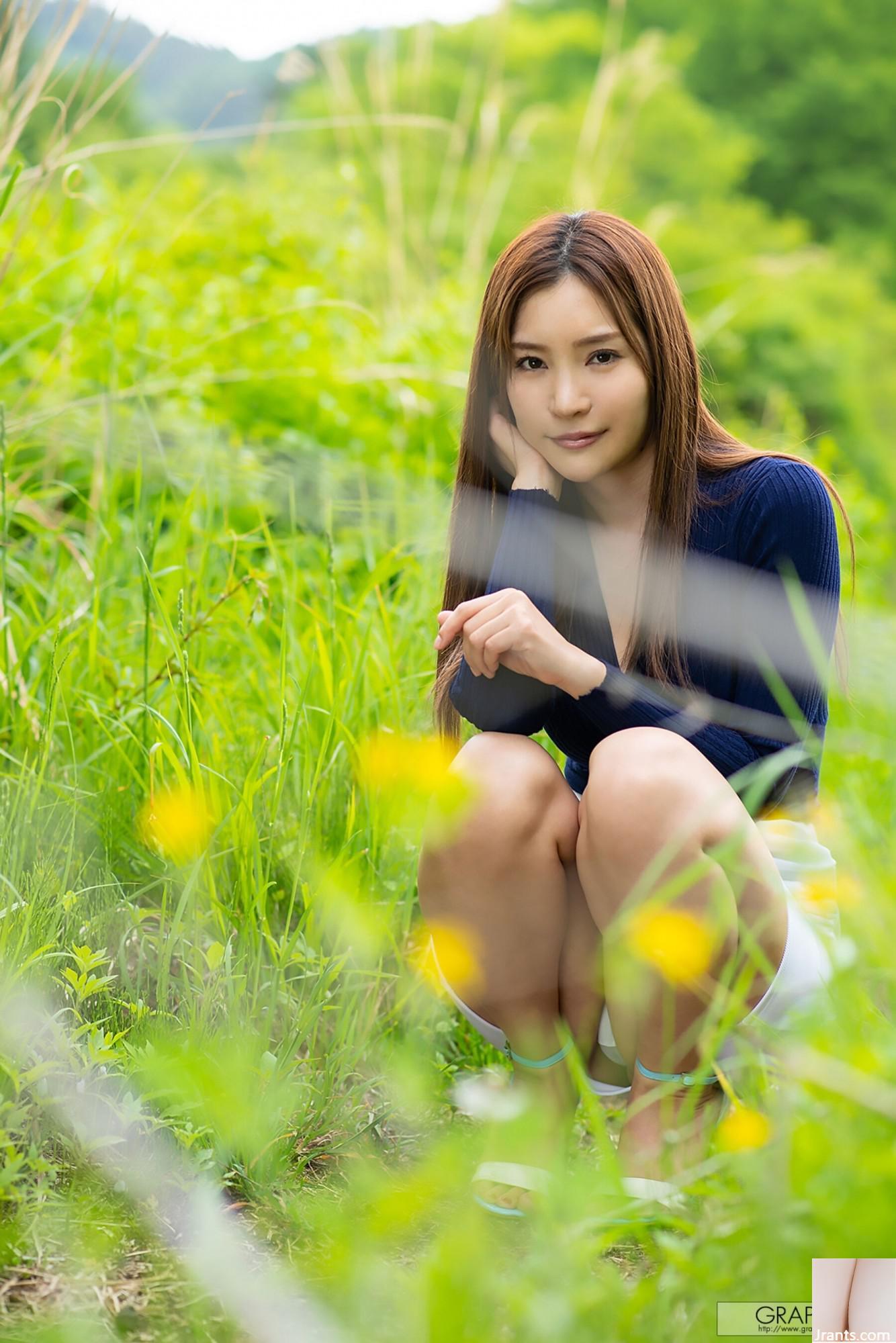 (Graphis) Aoi “Quyến rũ” (120P) - Ảnh 3