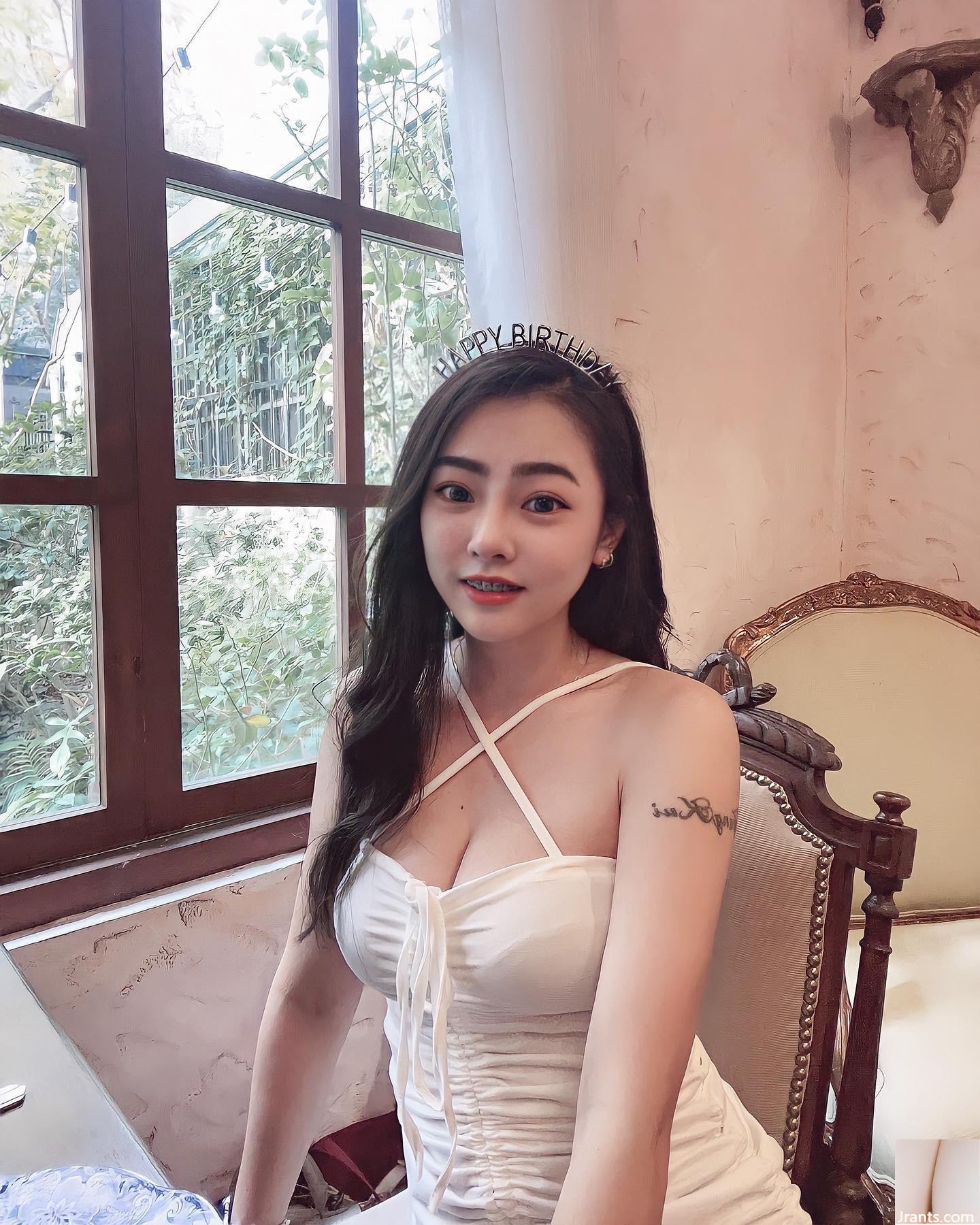 Bộ ngực đầy đặn và xinh đẹp của “Kế Kế” khiến khán giả thích thú (14P) - Ảnh 6