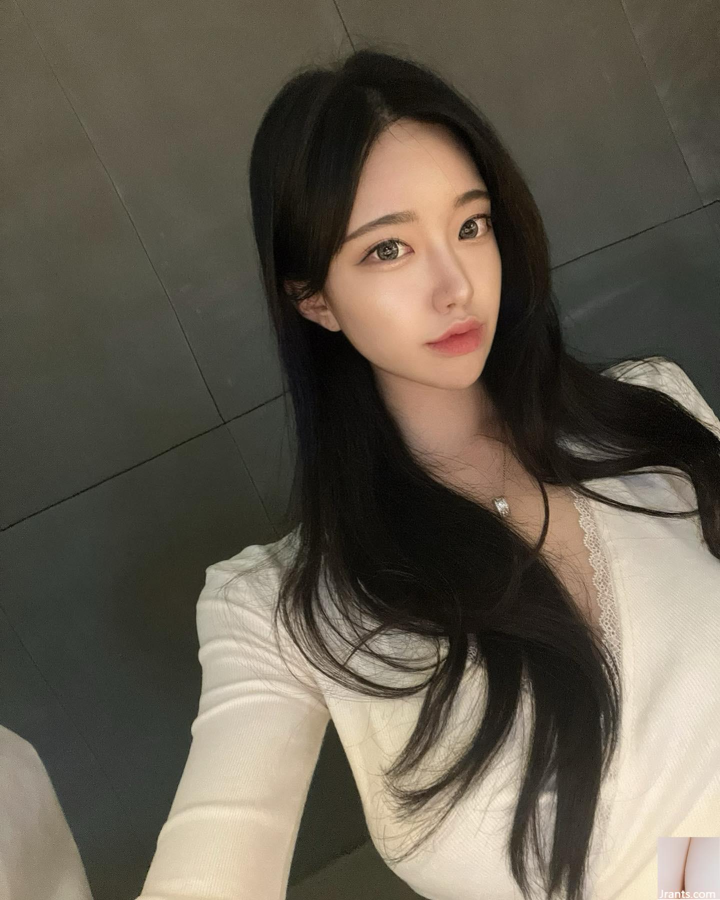 Đôi chân đẹp nóng bỏng “” Sự bùng nổ gợi cảm của đàn anh trên ngực quá dữ dội! (16P) - Ảnh 13