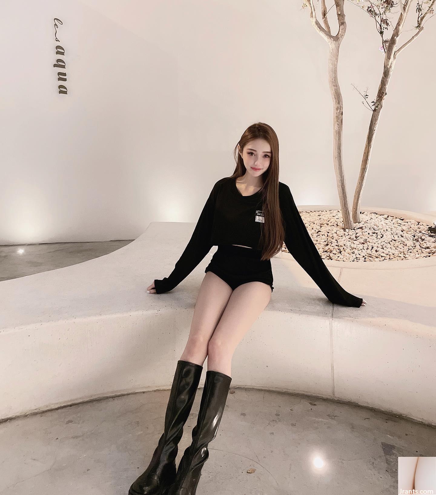 “Hi_821821 The Rain Stops” cực quyến rũ lộ rõ ​​đường cong chữ S nóng bỏng (24P) - Ảnh 4