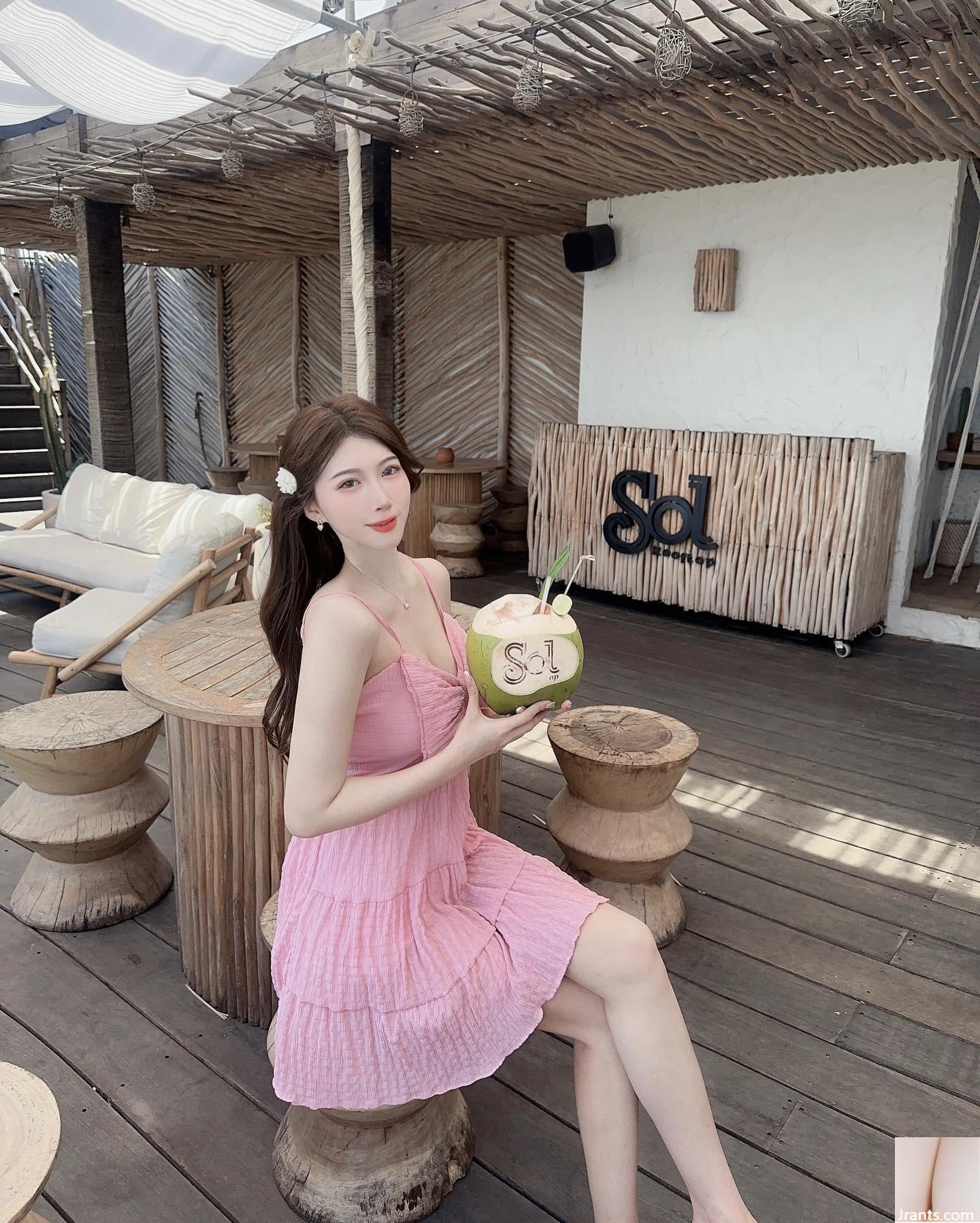 Ai có thể chịu nổi đường cong gợi cảm “yuchin77” với thân hình trắng nõn và dịu dàng (12P) - Ảnh 7