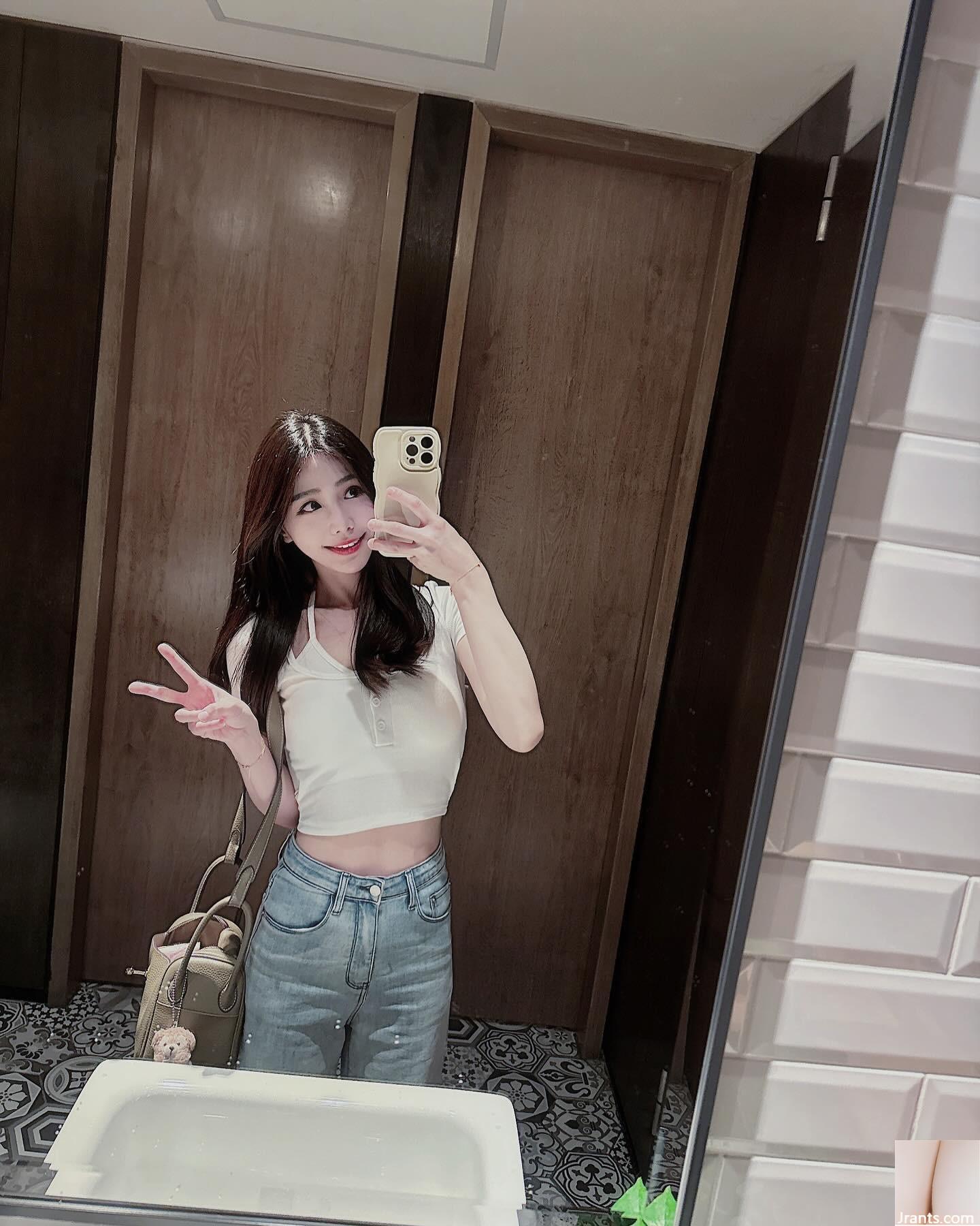 Nụ cười ngọt ngào của “Zhu Zhu”, em gái ngọt ngào, khe ngực đầy đặn sẽ mê hoặc trái tim bạn (19P) - Ảnh 14