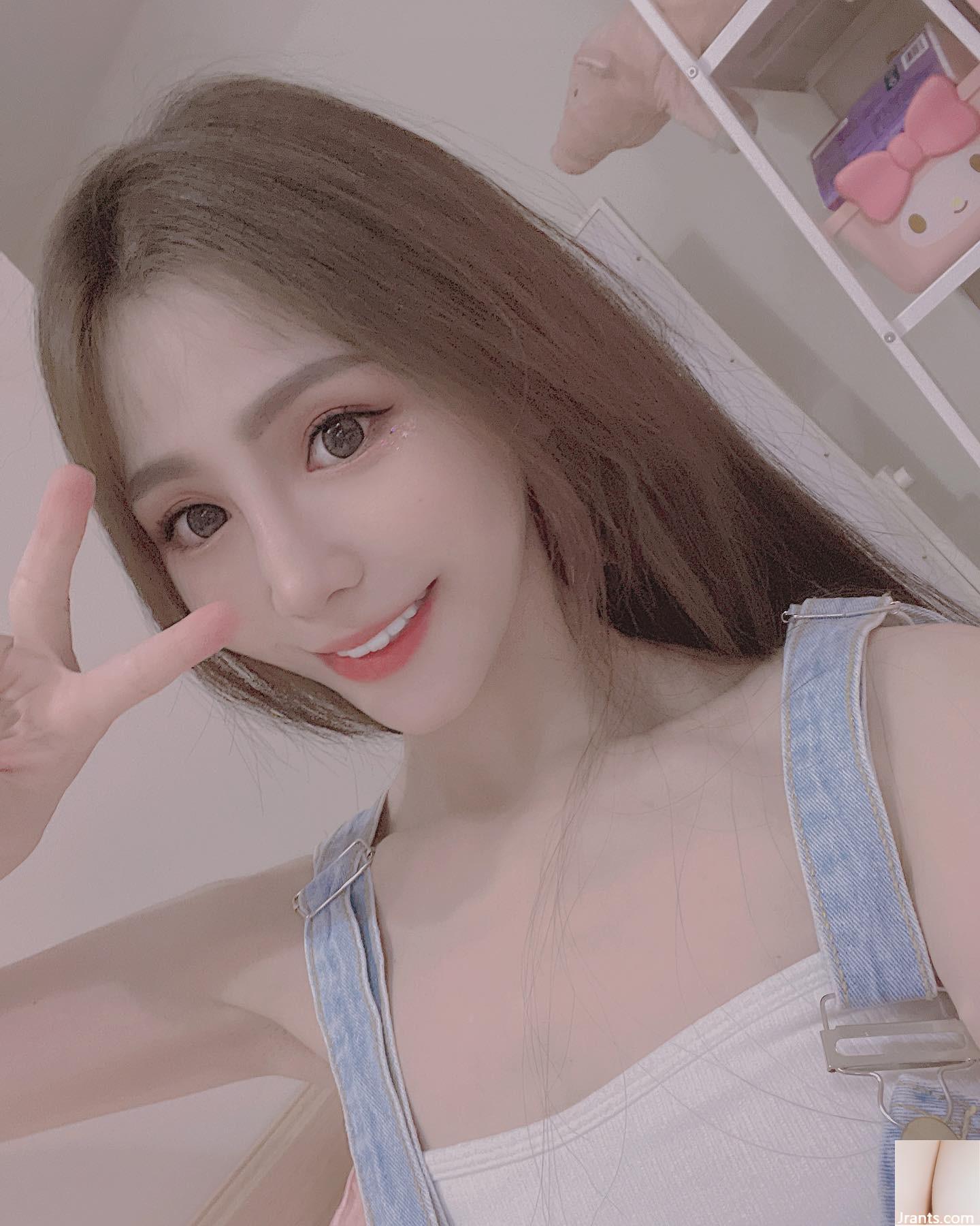 Nụ cười ngọt ngào của “Zhu Zhu”, em gái ngọt ngào, khe ngực đầy đặn sẽ mê hoặc trái tim bạn (19P) - Ảnh 6