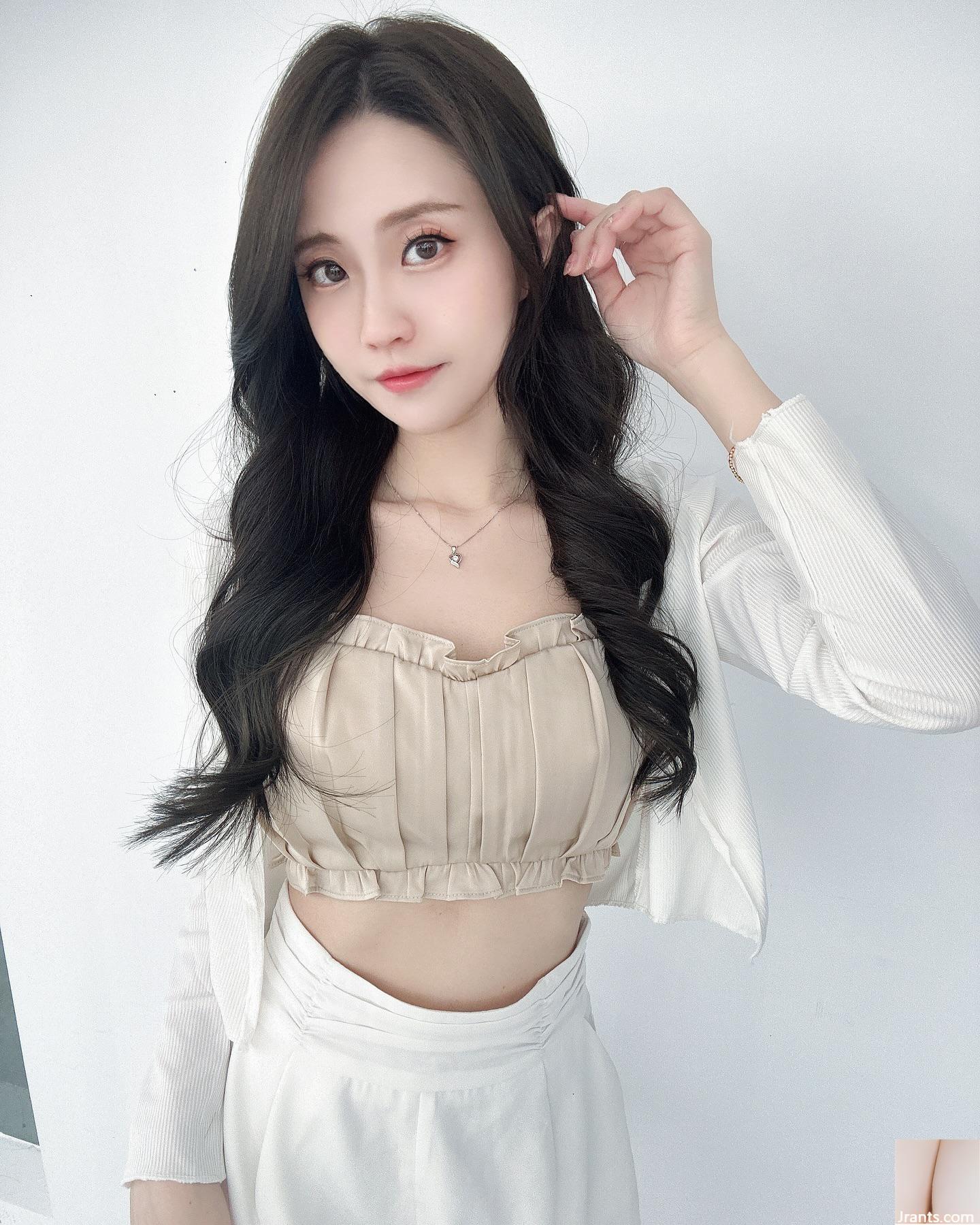 Hot girl “Jia Jia'er” lộ ngực khủng khiến khán giả thích thú và mê mẩn (16P) - Ảnh 14