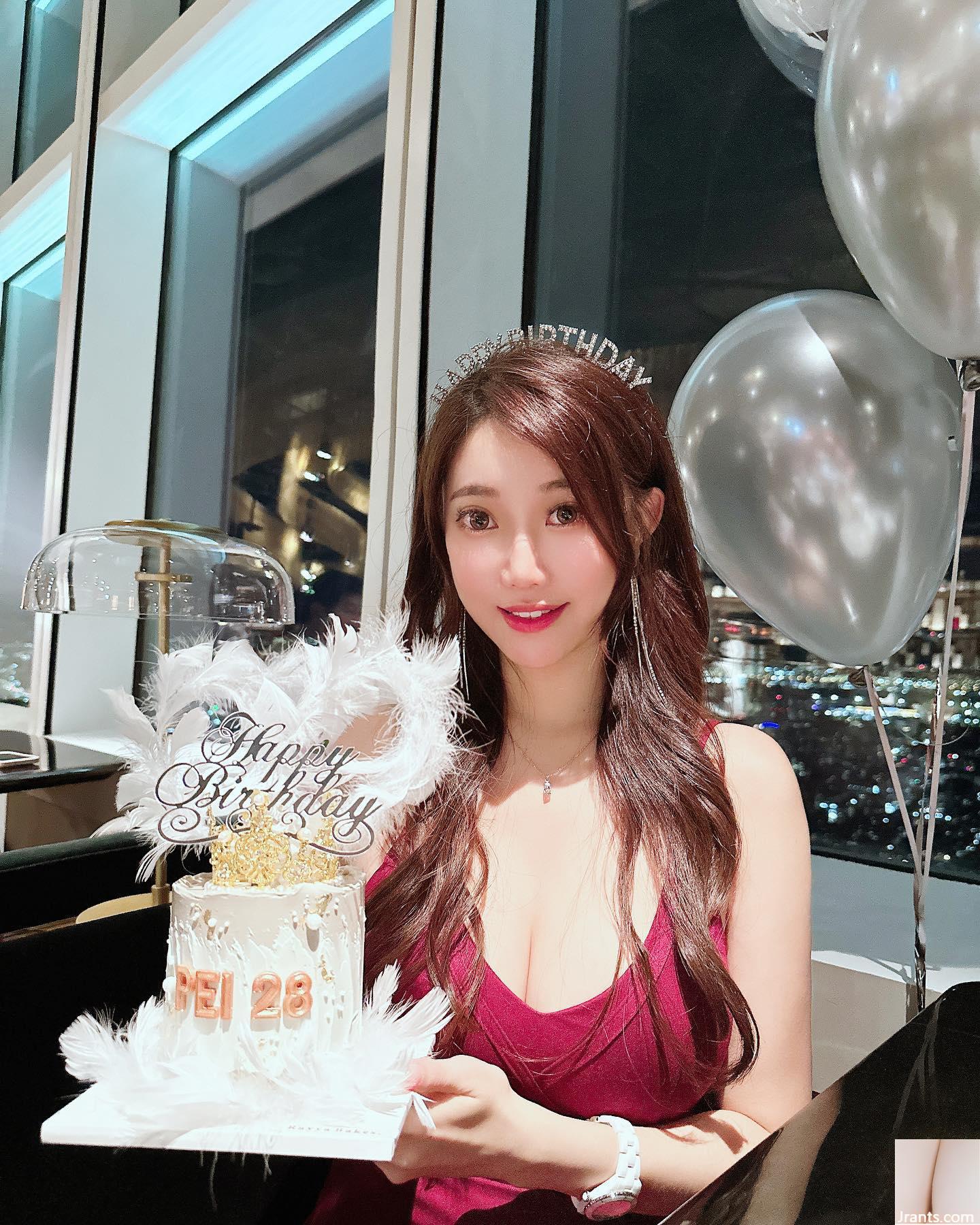 “Pei Pei” thanh lịch và xinh đẹp được người lớn trên ngực quyến rũ đến mức chiếm được cảm tình của cư dân mạng (22P) - Ảnh 16