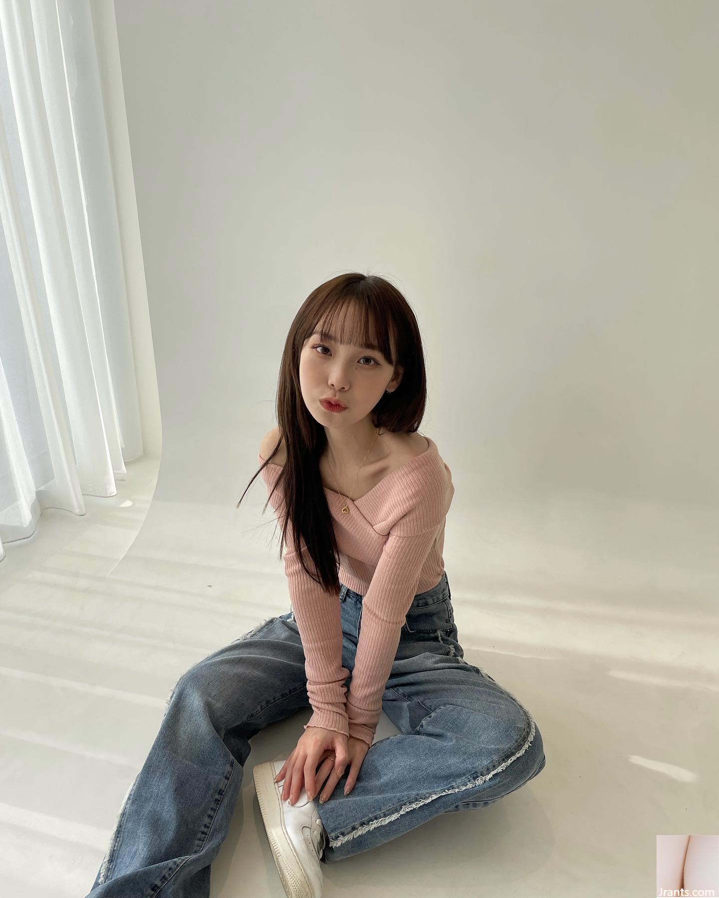 Nụ cười ôn hòa “Xiao Nai” cực kỳ quyến rũ, view ngực đẹp và dáng người hoàn hảo (16P - Ảnh 15