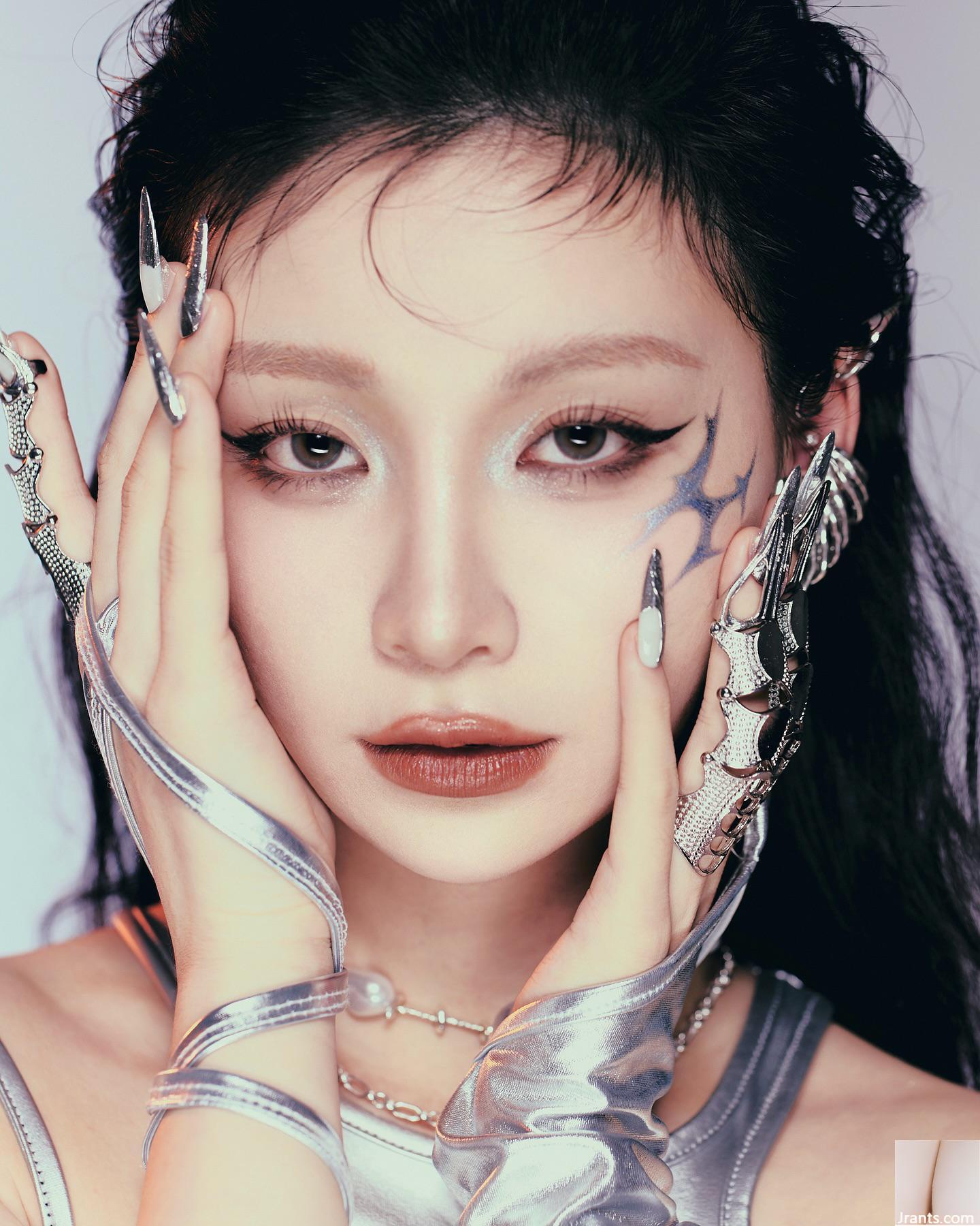 Thân hình nóng bỏng “Stephanie Chen” nóng bỏng đến mức khiến dân tình mê mẩn (14P)