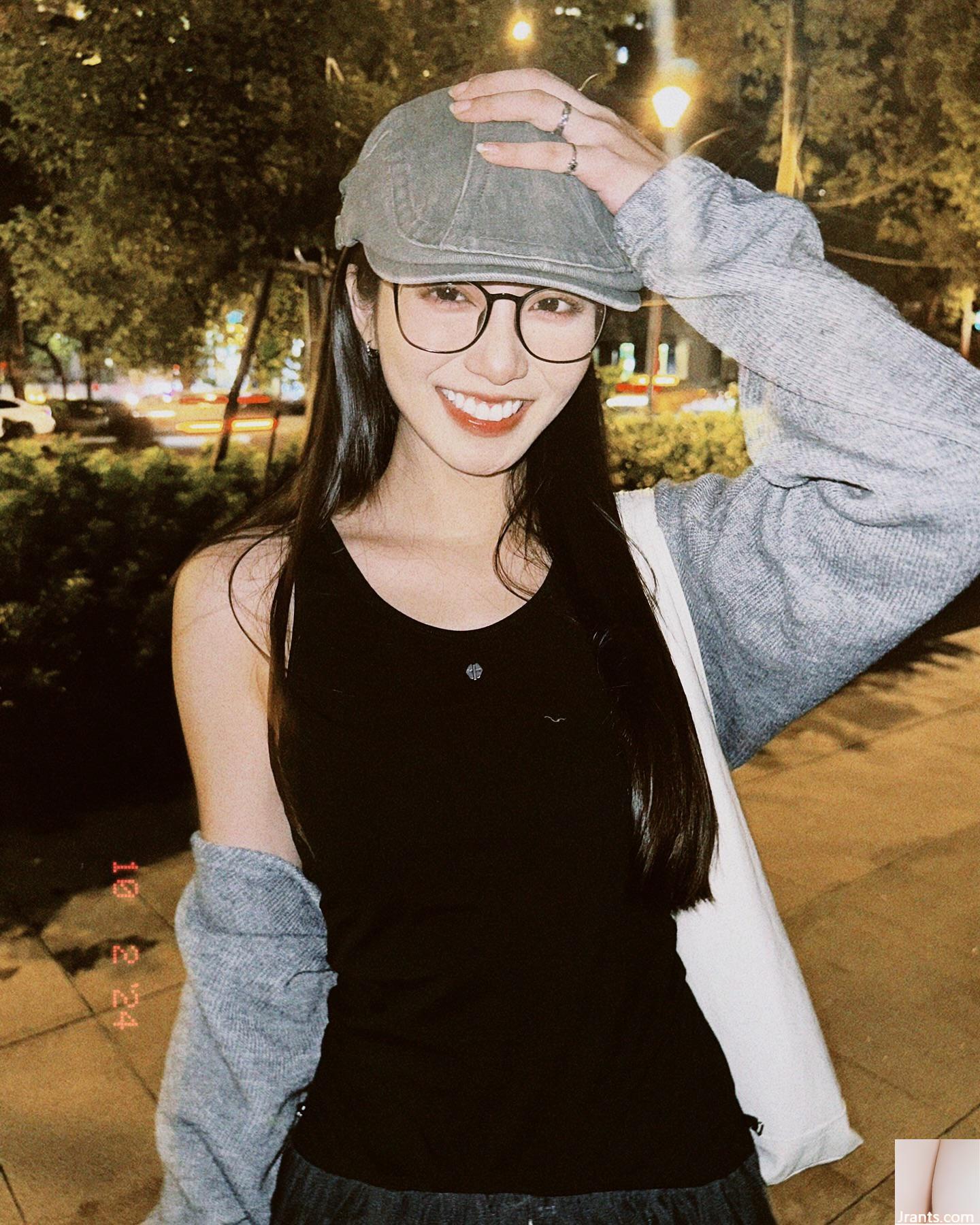 Bộ trang phục khoét sâu của “Chen Yijia Sabrina” khiến cư dân mạng trông thật quyến rũ và quyến rũ (15P) - Ảnh 14