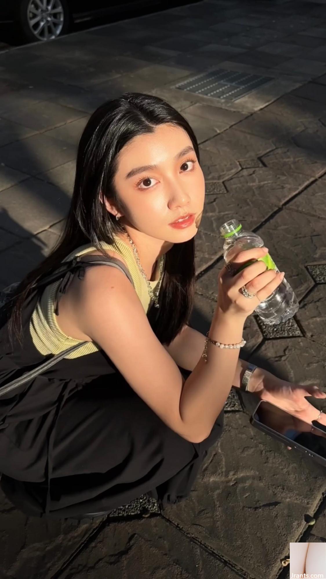 Bộ trang phục khoét sâu của “Chen Yijia Sabrina” khiến cư dân mạng trông thật quyến rũ và quyến rũ (15P) - Ảnh 2