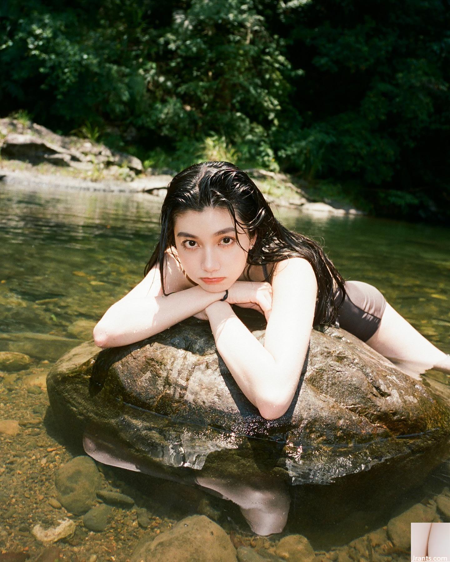 Bộ trang phục khoét sâu của “Chen Yijia Sabrina” khiến cư dân mạng trông thật quyến rũ và quyến rũ (15P) - Ảnh 3