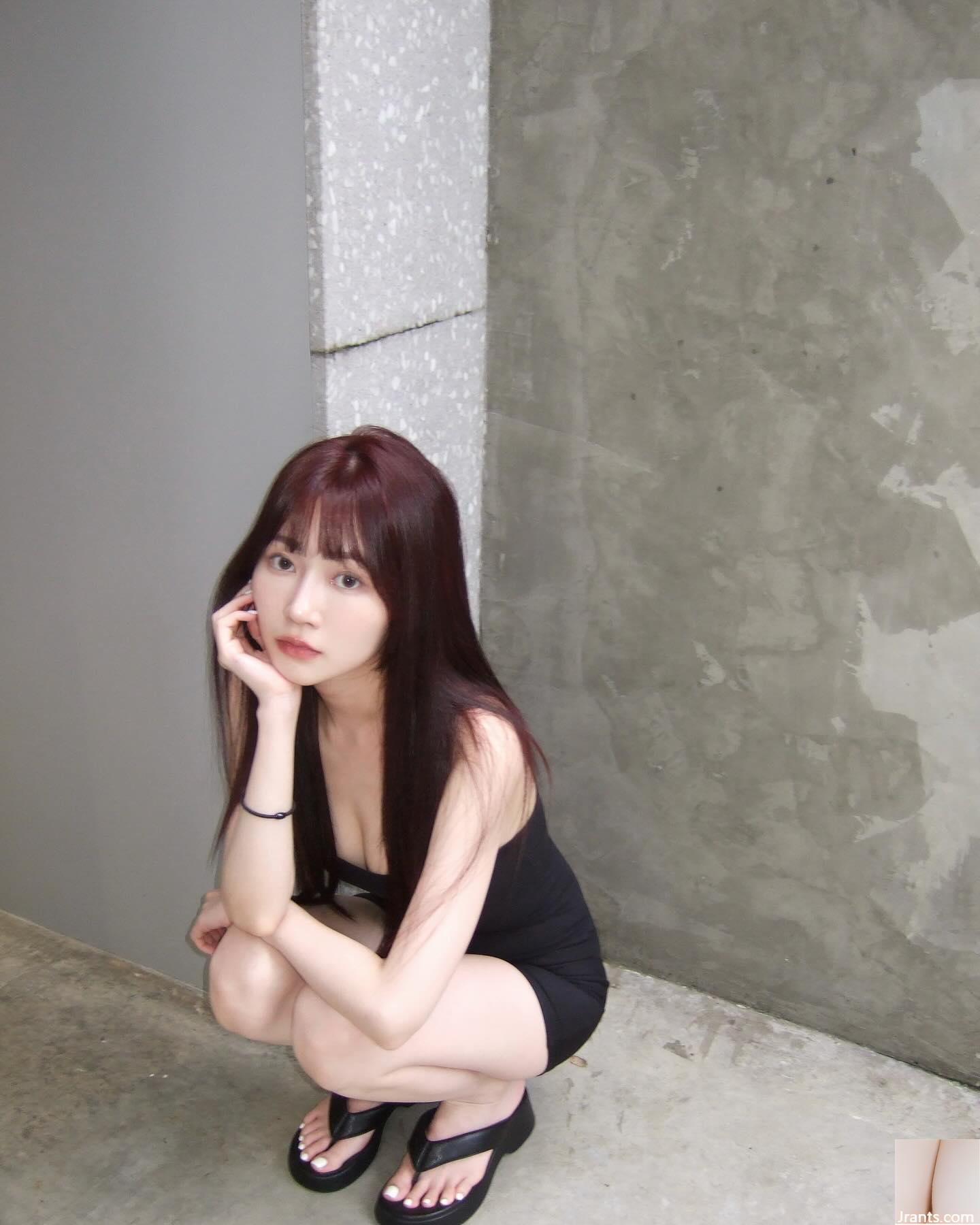 Cô nàng “Wen Ting” ngực tuyết xinh xắn dễ thương có ngoại hình siêu bắt mắt và lộ rõ ​​đường cong cơ thể (22P) - Ảnh 20