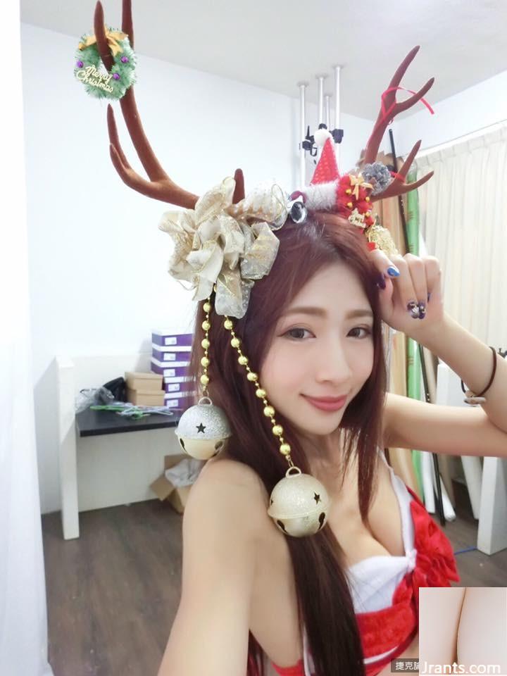 Hot girl đang ngủ trưa ~ Chichy Hu ~ Chỉ mặc nội y gợi cảm và quay trong phòng (31P) - Ảnh 9