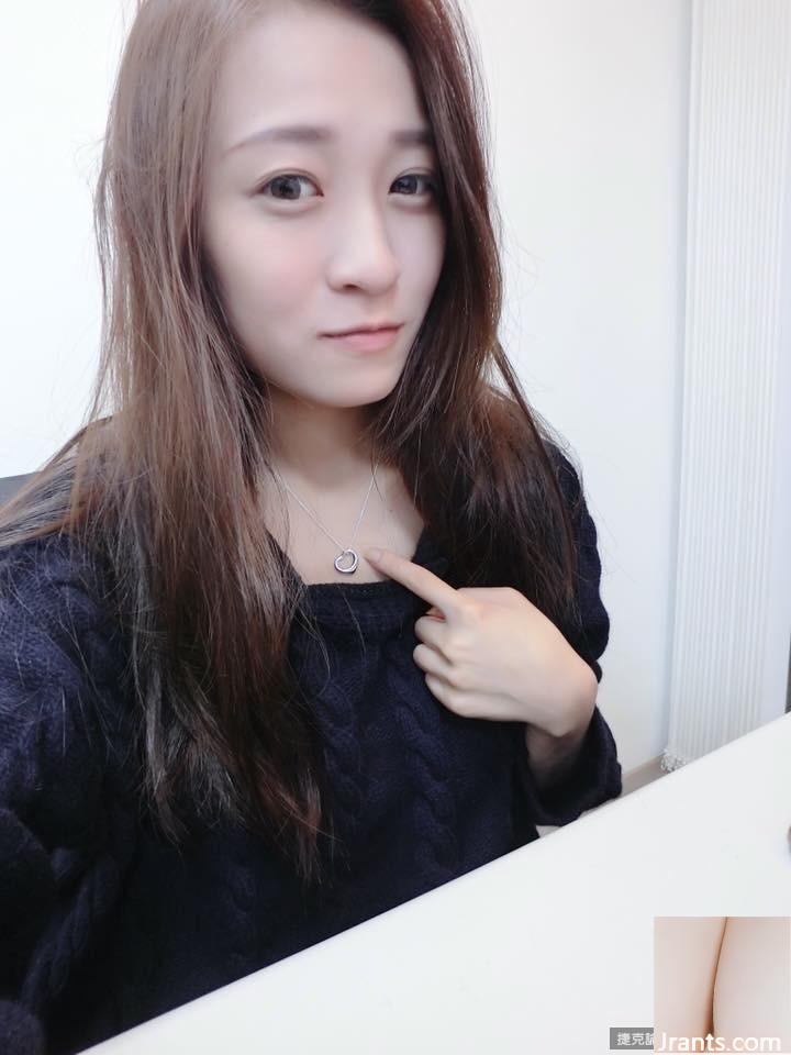 Ảnh girl xinh Angel Ting ngực khủng và rãnh sâu (26P)