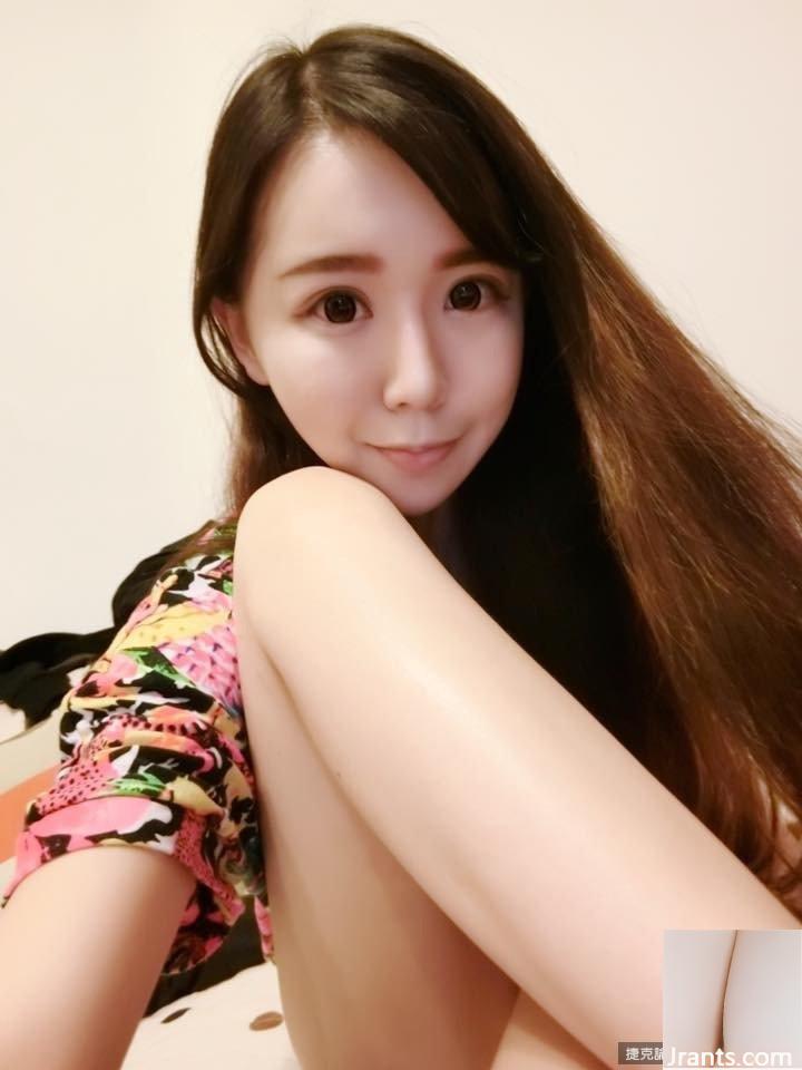 Gái đẹp Zhang Qiaoyun ngực khủng, sờ ngực trong trang phục Giáng sinh: Tôi muốn chạm vào (21P) - Ảnh 7