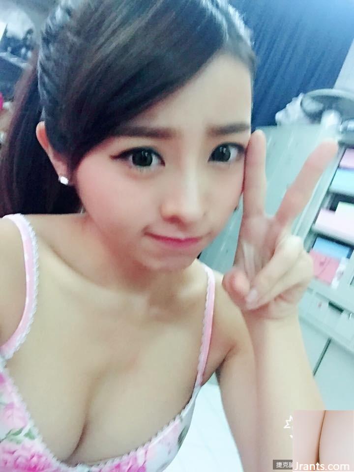 Lợi ích năm mới! Gái đẹp Zhang Yaojiu chia sẻ ảnh nội y gợi cảm (18P)