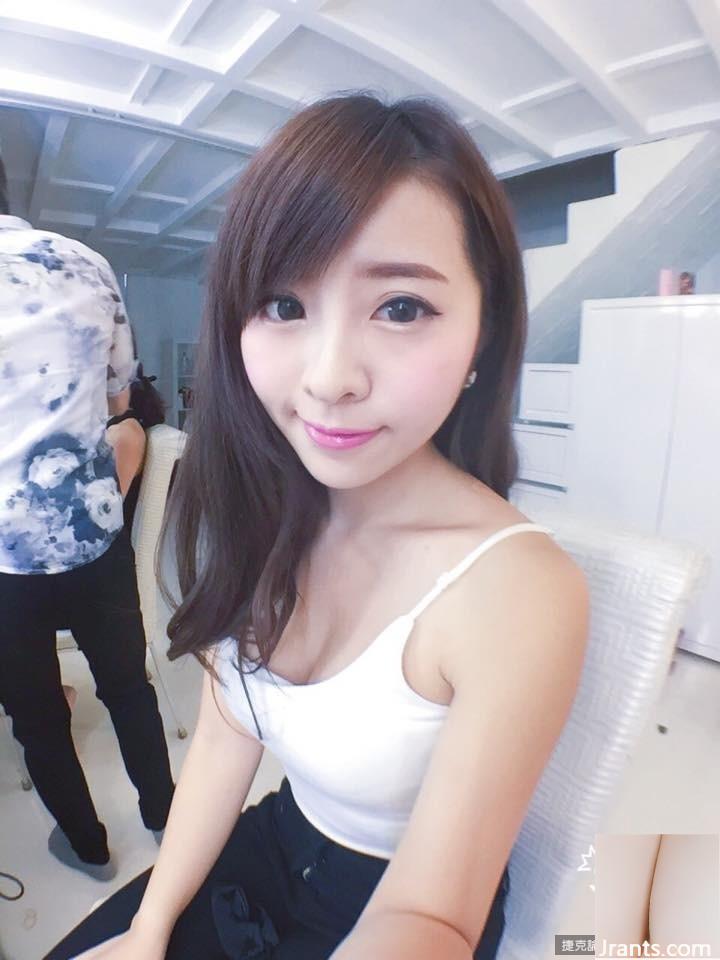 Lợi ích năm mới! Gái đẹp Zhang Yaojiu chia sẻ ảnh nội y gợi cảm (18P) - Ảnh 7