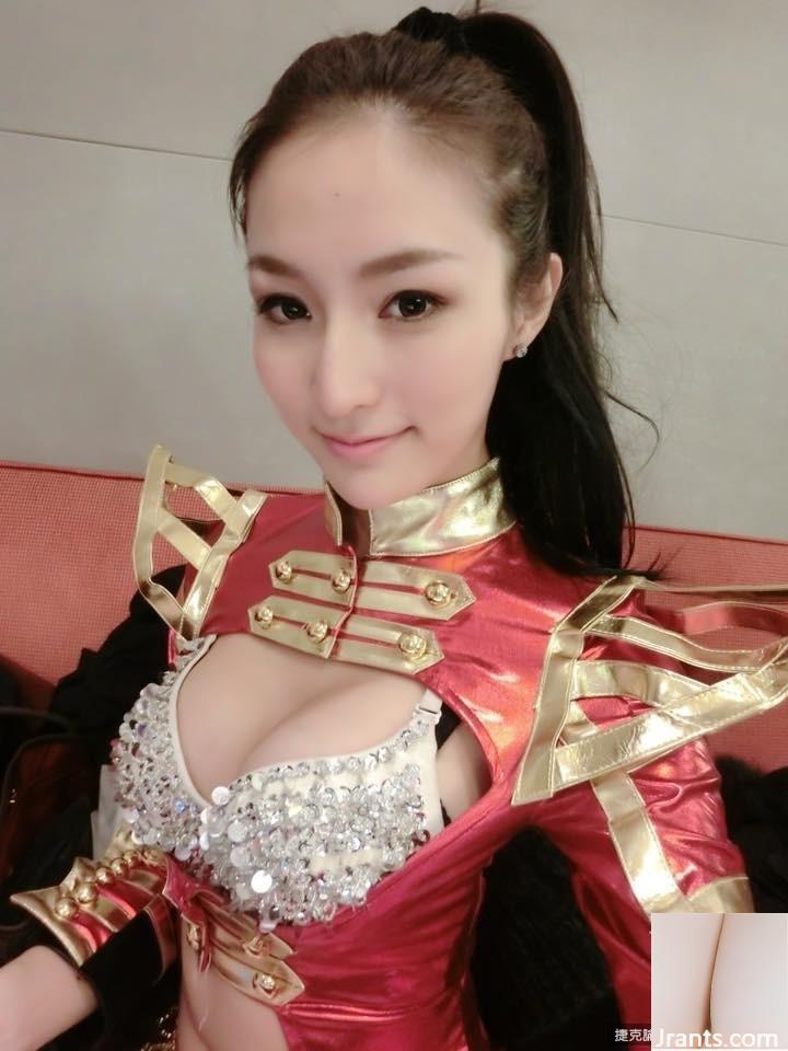 Hot girl cúp C D”~Lin Peipei~Bộ đồ ngủ cắt sâu gợi cảm và selfie trên giường với dáng chuẩn khiến người ta chảy nước dãi mũi (37P) - Ảnh 30