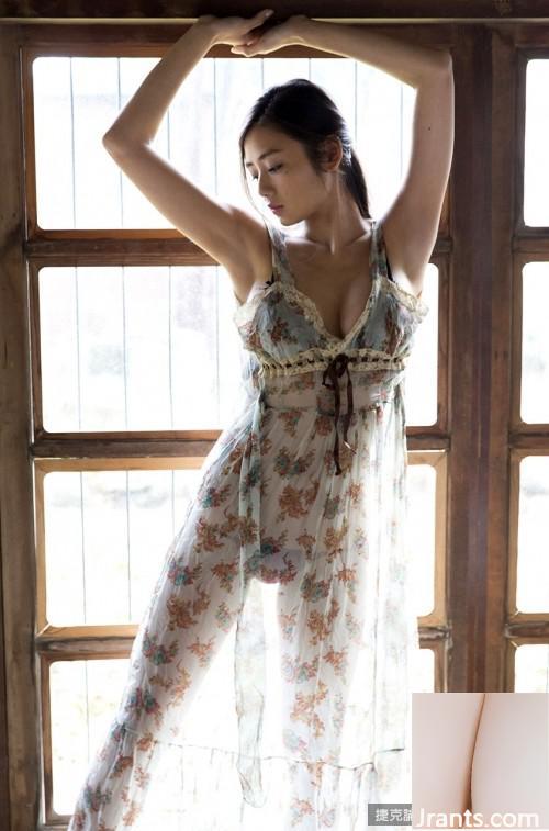 Moemi Katayama: Mặc dù cô ấy có thân hình khiêu gợi G-cup, nhưng về cơ bản cô ấy là NG. Cleavage phát hành ống đồng lần đầu tiên sau một thời gian (100P) - Ảnh 76