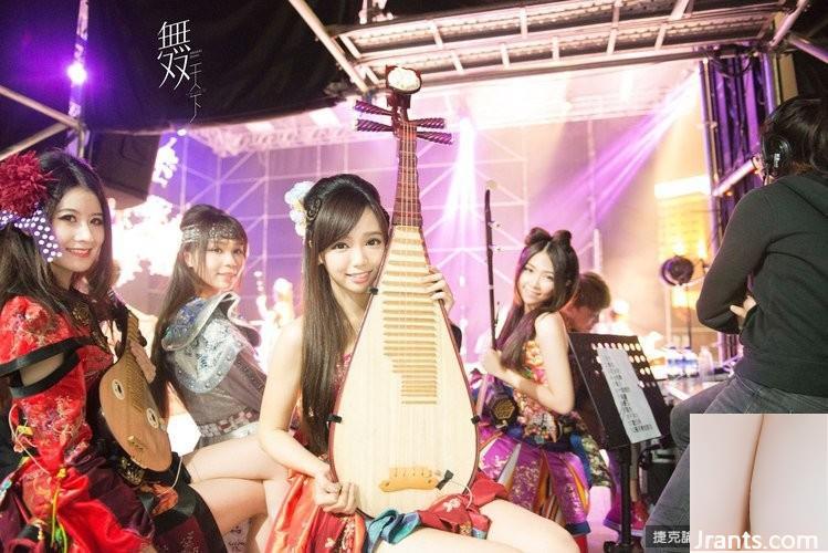 Chú ngựa nhỏ hot nhất và ngọt ngào nhất nhóm Wushuang, hot girl siêu hung hãn Qiu Han (39P) - Ảnh 34