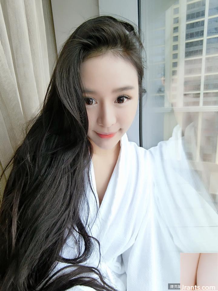 Người mẫu nữ mắt điện gợi cảm 34C ~Lena Lena~ khoác lên mình bộ đồng phục với khuôn mặt ngọt ngào và phong cách thuần khiết (32P) - Ảnh 9