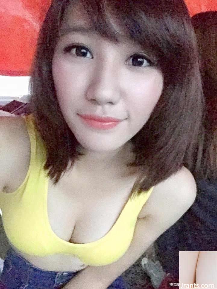 Người còn nguy hiểm hơn ô tô! Gái đẹp Carly chia sẻ ảnh gợi cảm (19P) - Ảnh 16