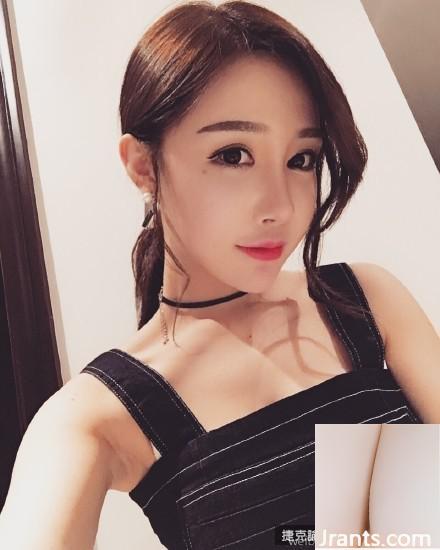 Guo Yunmeng ~ Selfie cắt thấp gợi cảm khoe ngực khủng (20P) - Ảnh 7