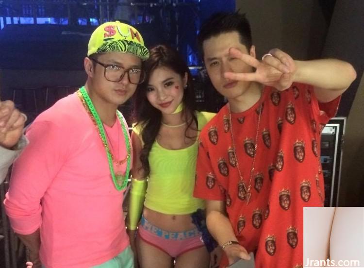 32C Chao Hui Huo Madou ~ Lin Ni An Nian ~ Facebook phát sóng ảnh cận cảnh mông siêu gợi cảm đầy cám dỗ (28P) - Ảnh 15