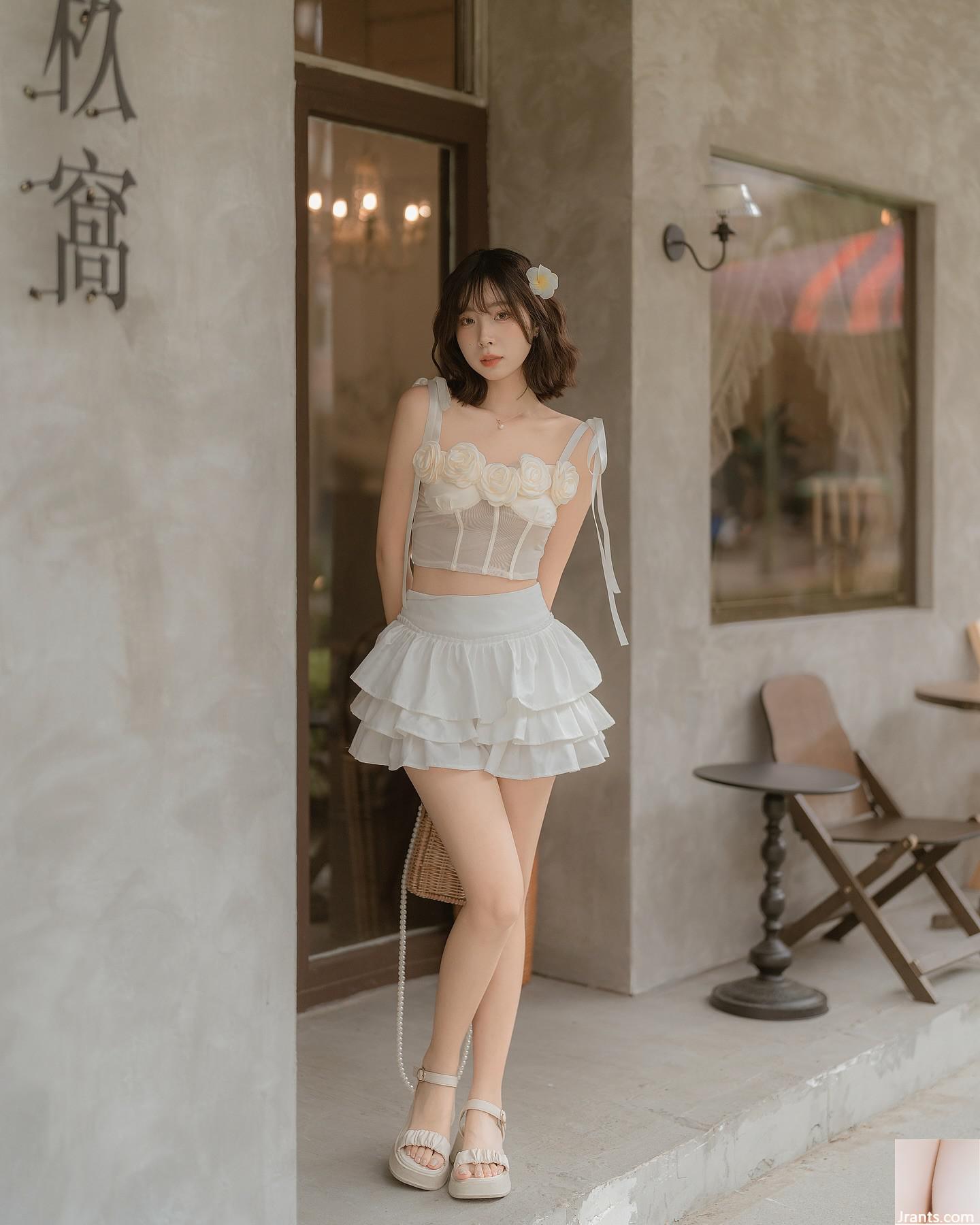 (brigixxe_18 “Sinh ra như nai, chỉ nhìn thôi cũng không giấu nổi sự phấn khích, khiến người ta mê mẩn (13P)