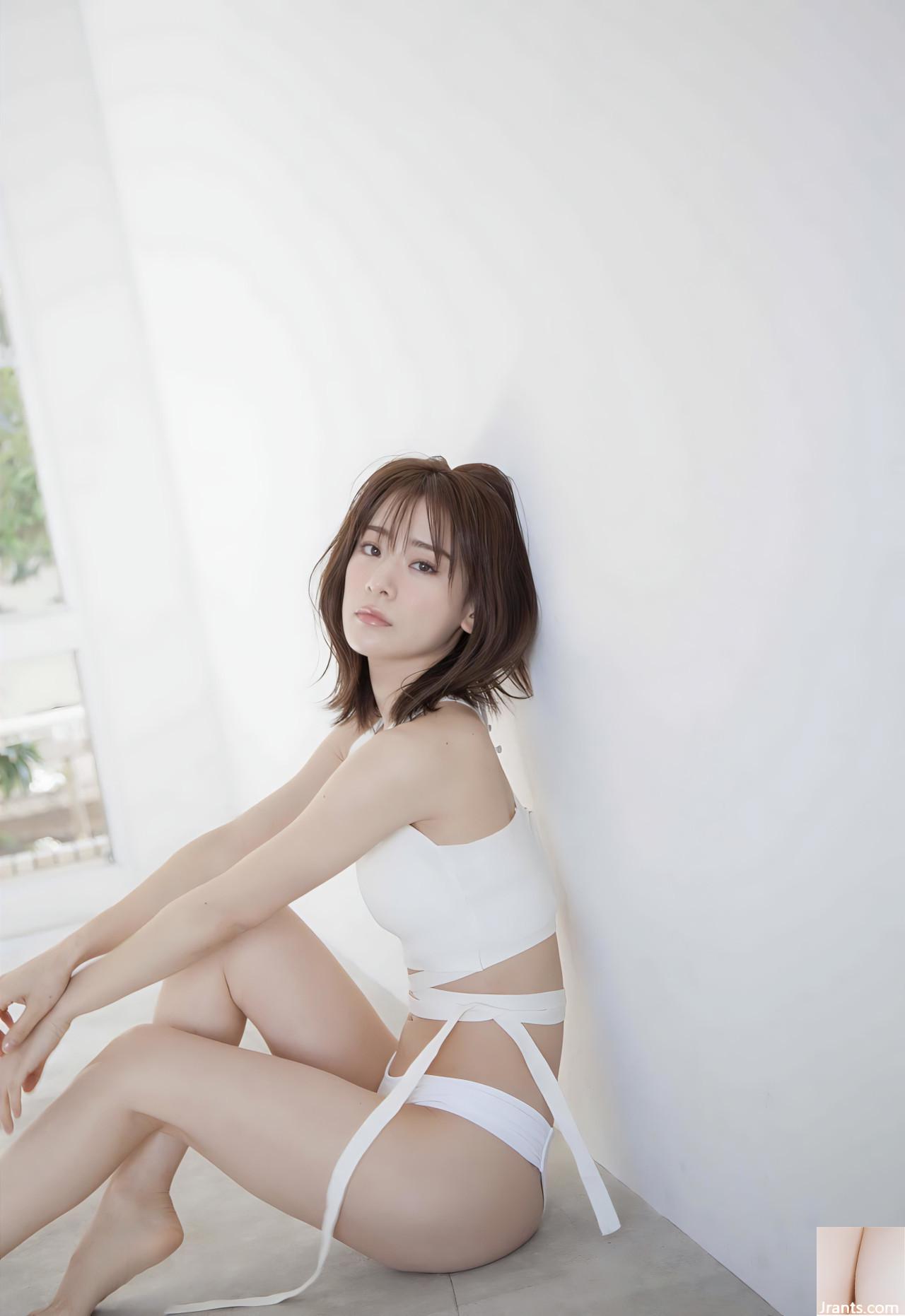 (Fuoka Mina) Khoe thân hình trẻ trung, quyến rũ và ngắm nhìn mạch máu, (29P) - Ảnh 14