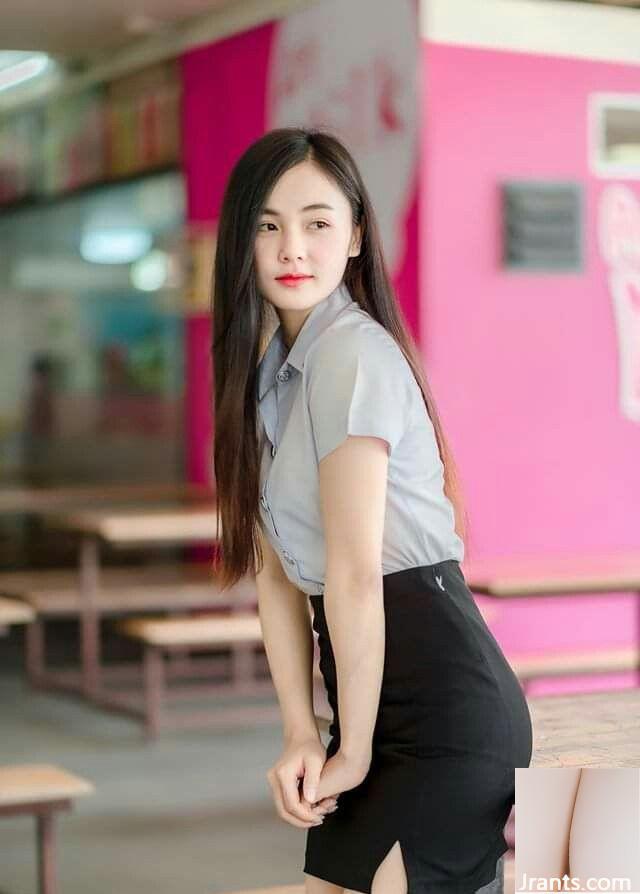 Cặp mông xinh đẹp của nữ sinh Thái Lan đáng bị quất roi (14P) - Ảnh 2