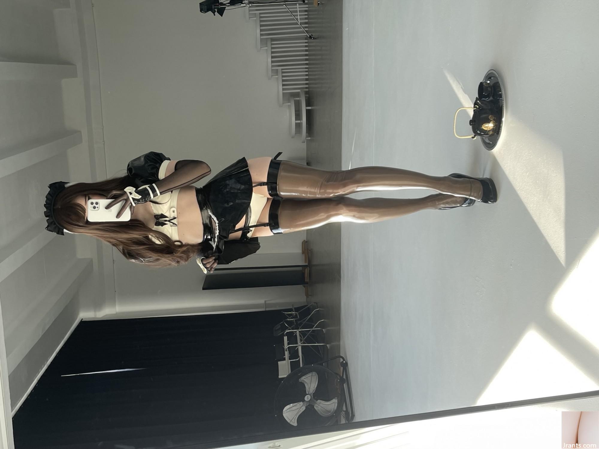 Người Giúp Việc Cao Su Kẹo Bóng (75P) - Ảnh 68