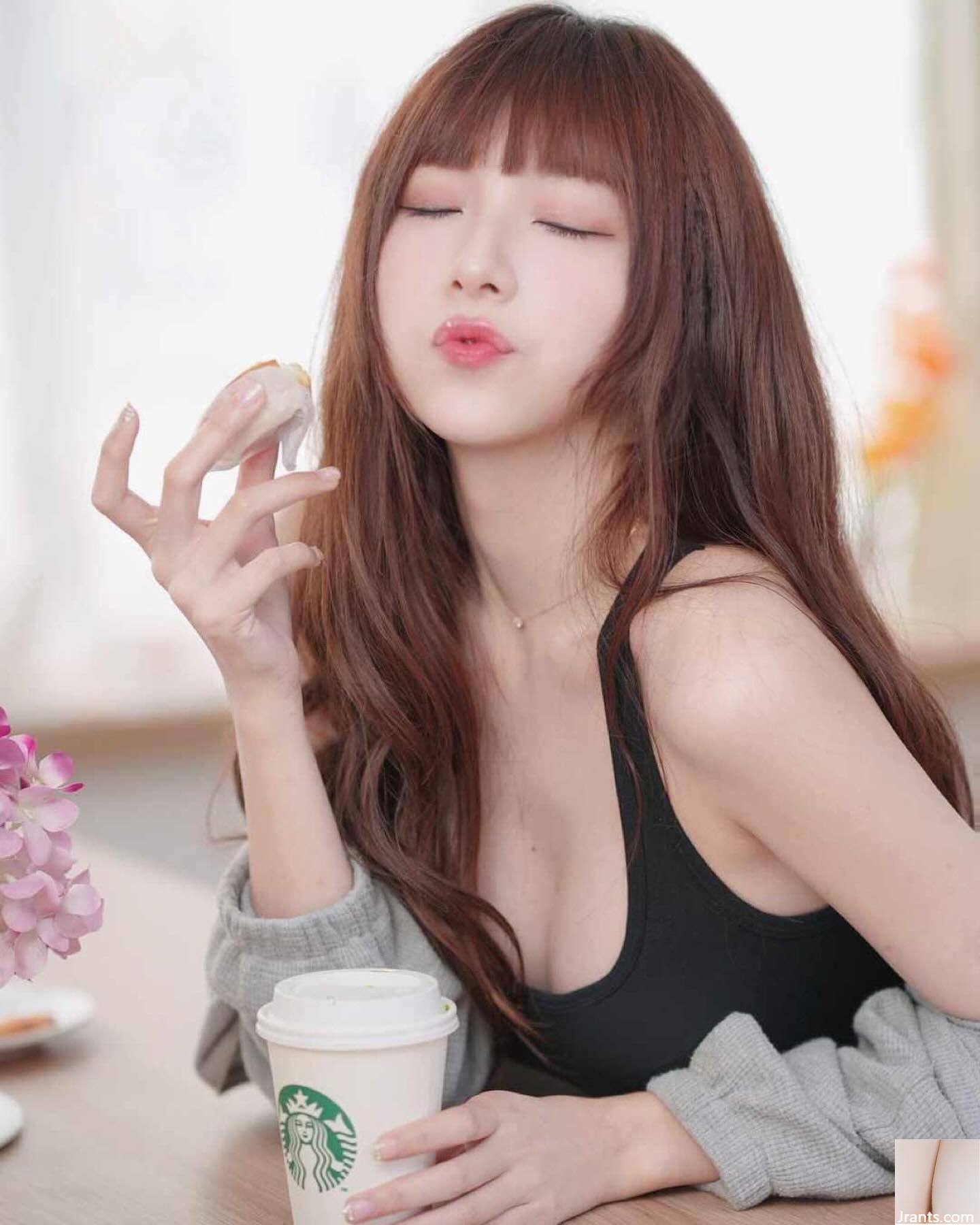 Cô gái ngọt ngào “Yanyan Xiaoshu” có bộ ngực đầy đặn và rất quyến rũ (17P - Ảnh 3