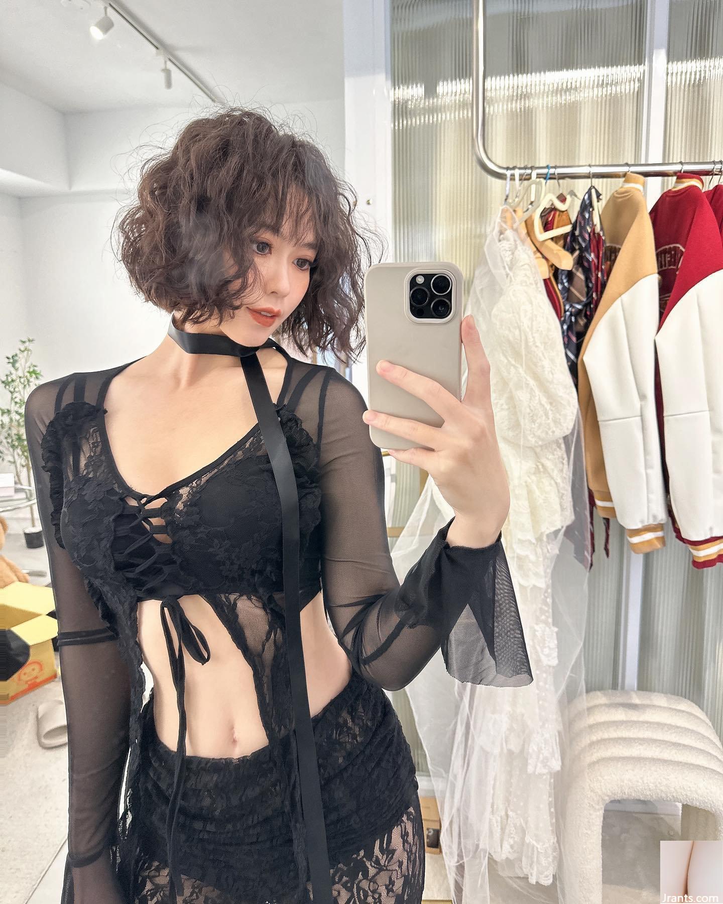 Đường rãnh sâu như tuyết trắng “Thầy Fang Cen” có khí chất gợi cảm và dáng người hung dữ ẩn giấu (15P) - Ảnh 9