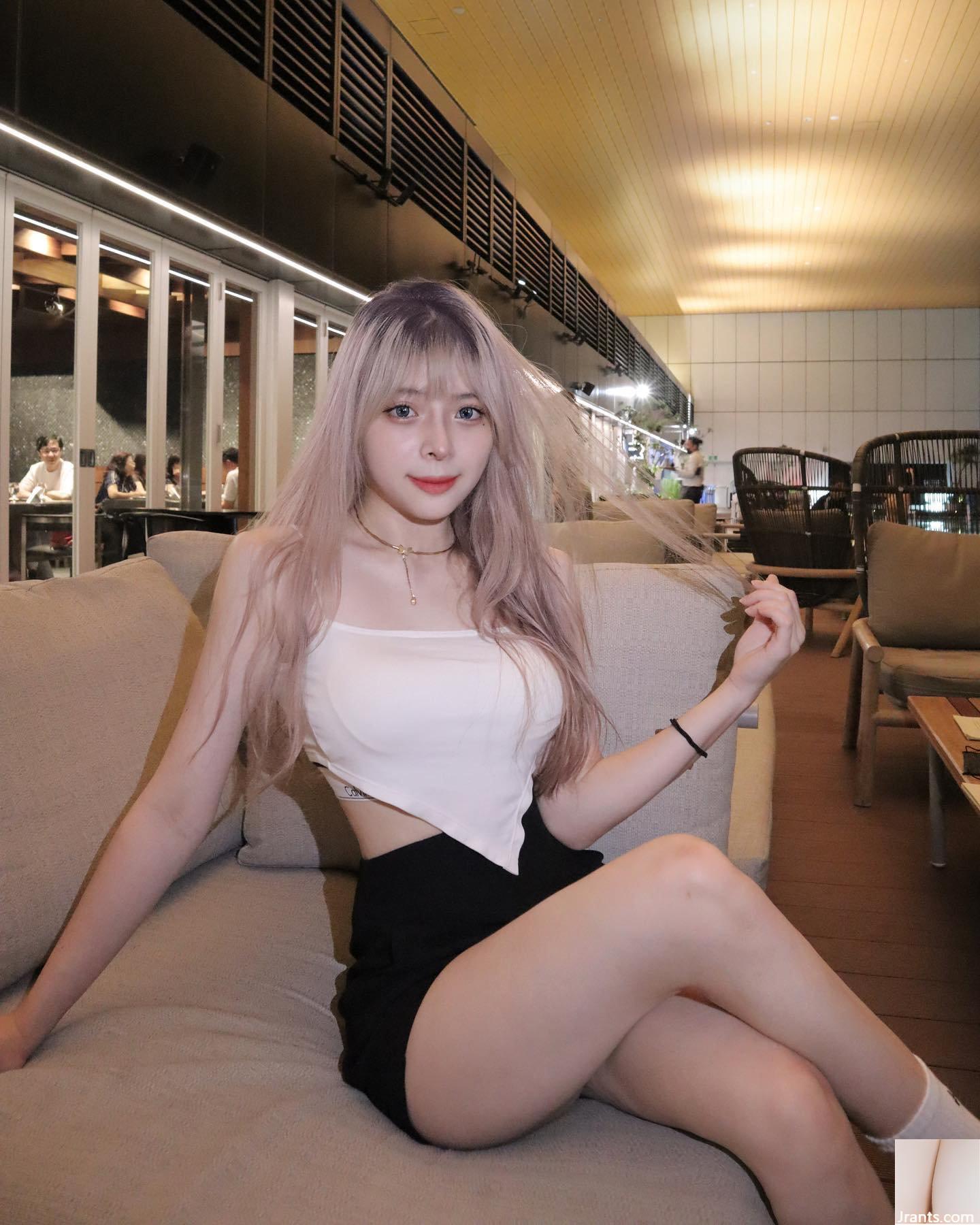 Người đẹp gợi cảm “Ru.Rumei” có đôi tất thiên thần và dáng người săn chắc vô cùng quyến rũ (16P) - Ảnh 8