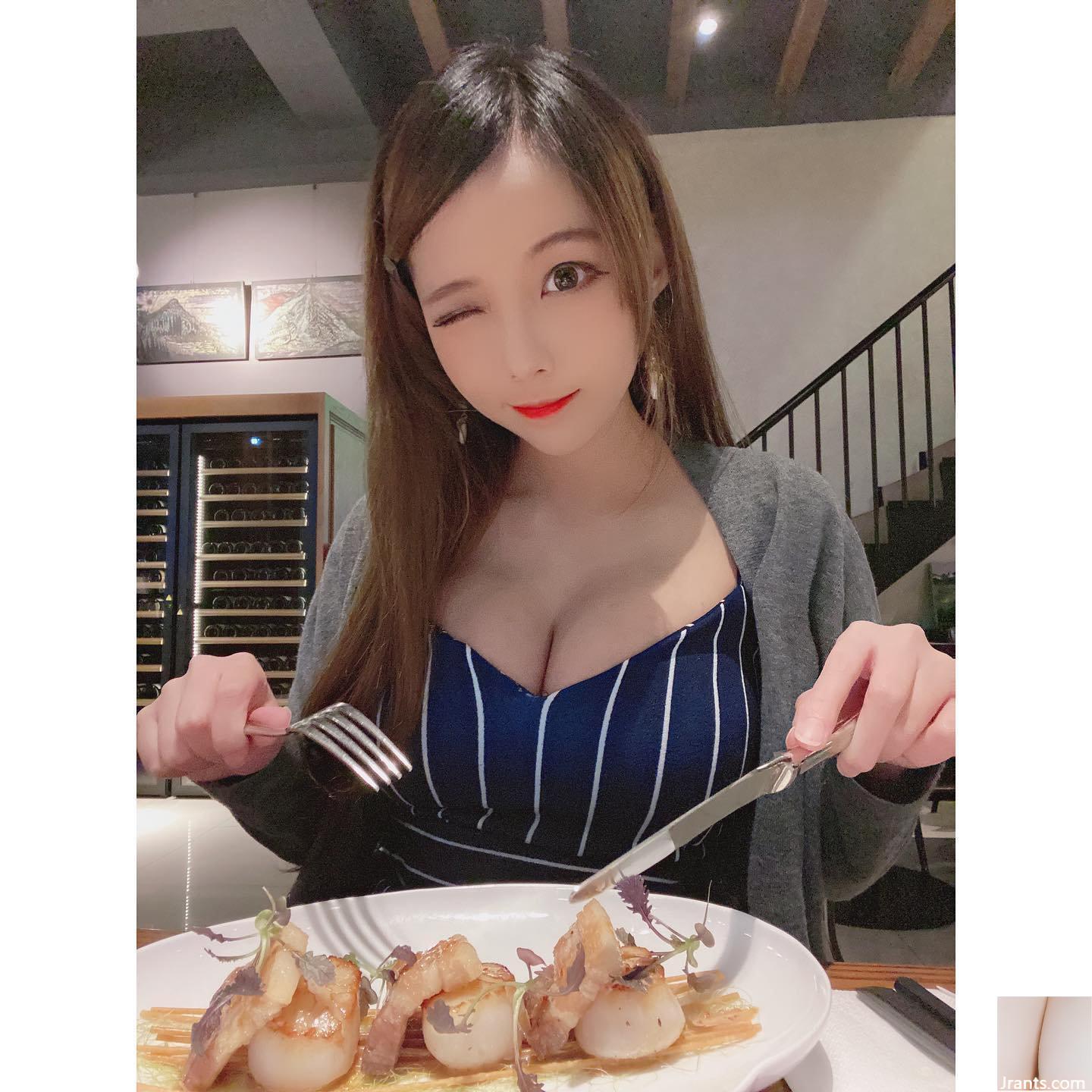 Người đẹp ngực khủng “Cai Tingting” có khí chất tuyệt vời và trang phục cắt xẻ sâu khiến cư dân mạng phải kinh ngạc (19P) - Ảnh 16