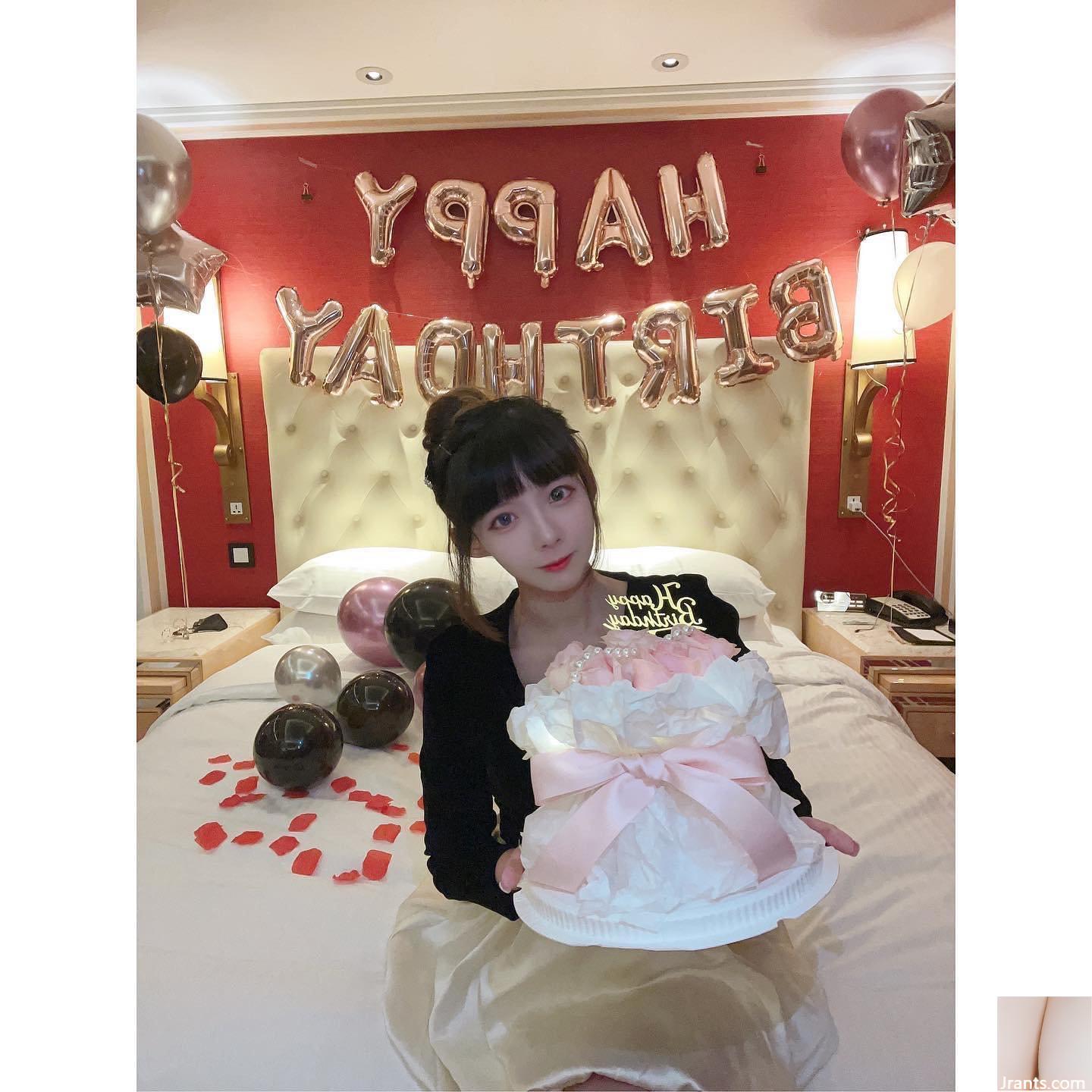 Người đẹp ngực khủng “Cai Tingting” có khí chất tuyệt vời và trang phục cắt xẻ sâu khiến cư dân mạng phải kinh ngạc (19P) - Ảnh 8