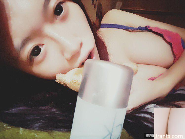 Ảnh selfie ngực khủng của cô nàng G-cup internet Gu Jia Tsz rất lớn (27P) - Ảnh 20