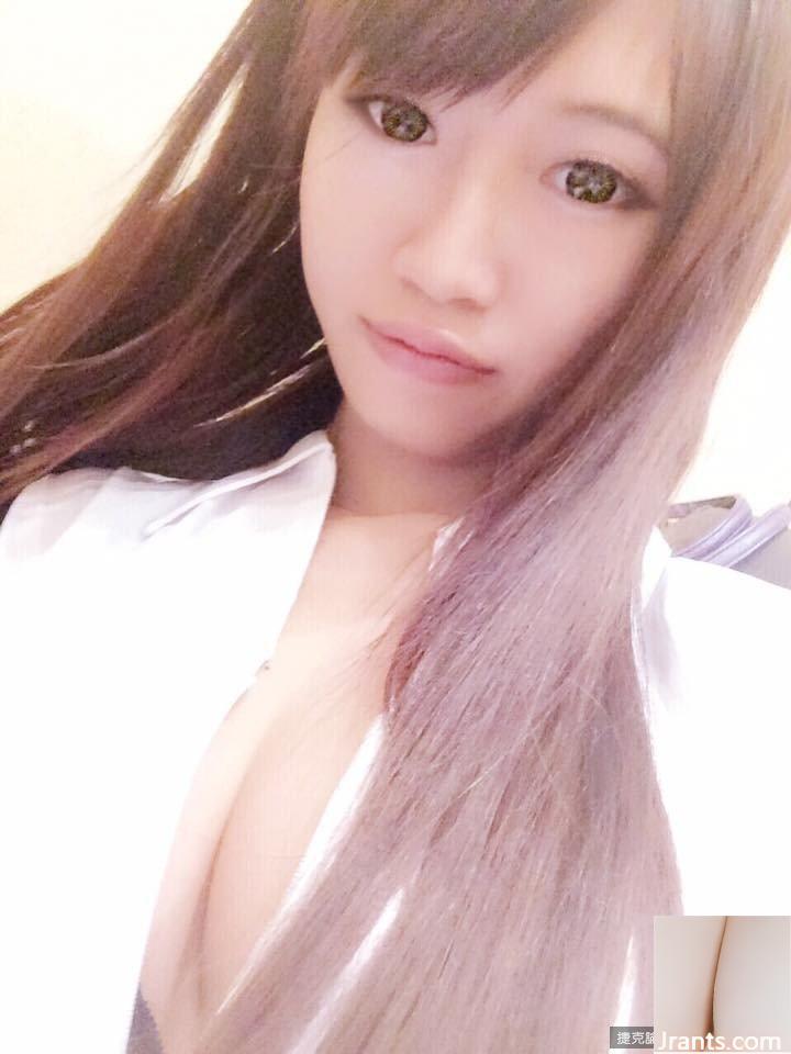 Ảnh selfie ngực khủng của cô nàng G-cup internet Gu Jia Tsz rất lớn (27P) - Ảnh 3