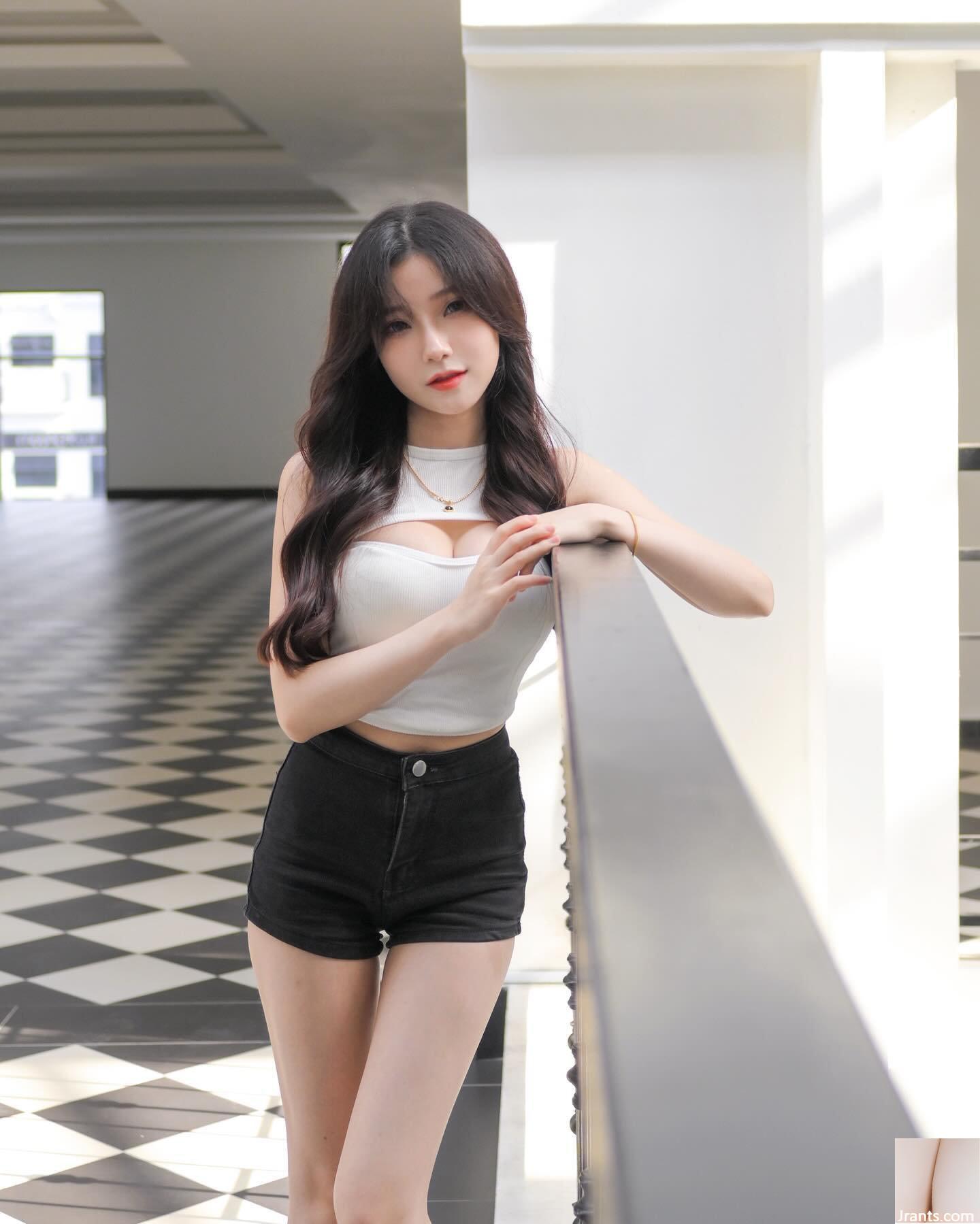 Thân hình trắng trẻo và dịu dàng “Pang Hui Sun Peng Shanshan” có vòng một đầy đặn, dáng người bắt mắt và vóc dáng tuyệt đẹp (19P) - Ảnh 4