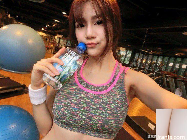 Vòng eo không khoa học! Bộ ảnh nội y xinh đẹp gợi cảm của Aniki để lộ dáng người Nami (25P) - Ảnh 6