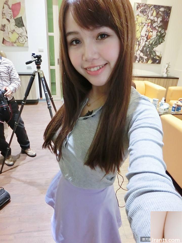 Hot girl ngựa nhỏ siêu hung dữ Hung Baba hóa thân thành cô nàng tai mèo gợi cảm (18P) - Ảnh 15