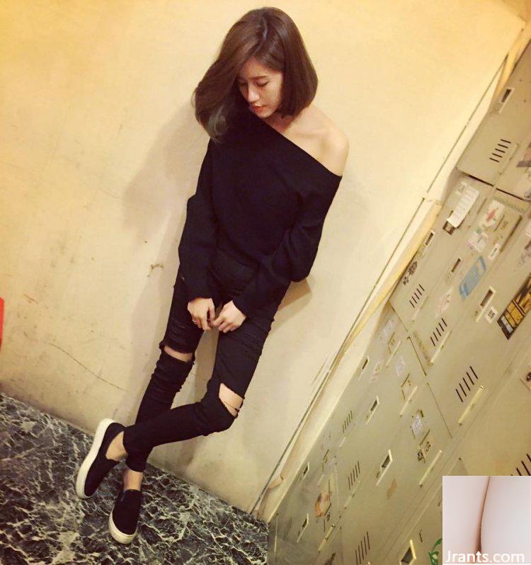 ~Zhou Shanshan~ Từ từ cởi áo khoác để lộ chiếc váy hồng và tấm lưng gợi cảm bắt mắt như bộ ngực xinh đẹp của cô ấy (41P) - Ảnh 39