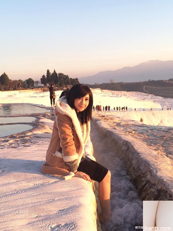 Người dẫn chương trình D-cup của Universal News Xiao Suitang ~ Huang Ruowei ~ chơi piano gợi cảm nhưng mọi người chỉ chú ý đến vóc dáng đẹp của cô ấy (39P) - Ảnh 32