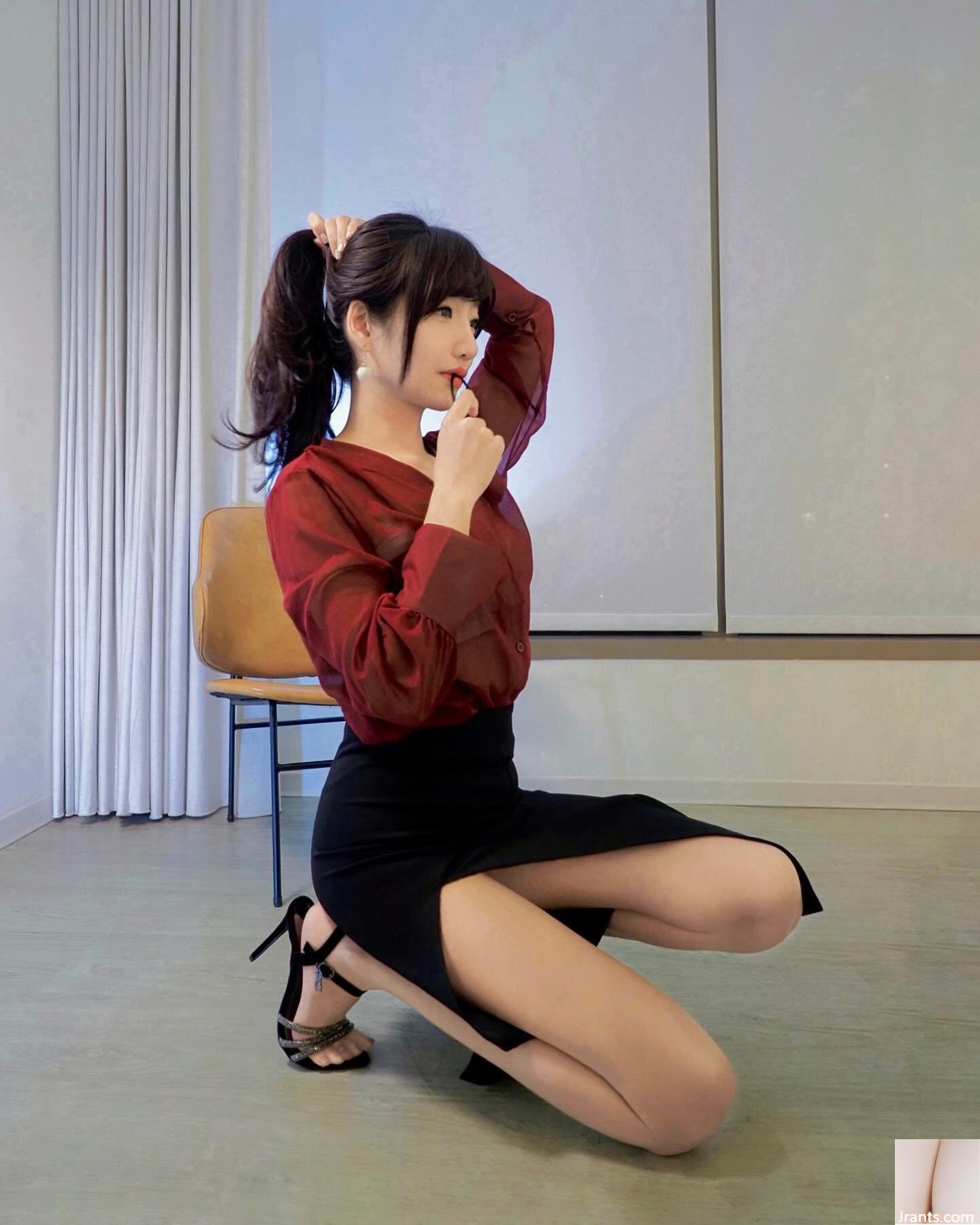 Người đẹp chân dài “CJ Xinjie” có bộ ngực khủng không tưởng và tràn đầy yêu thương (16P) - Ảnh 2