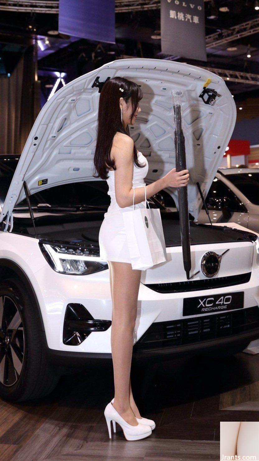 Người đẹp chân dài “CJ Xinjie” có bộ ngực khủng không tưởng và tràn đầy yêu thương (16P) - Ảnh 3