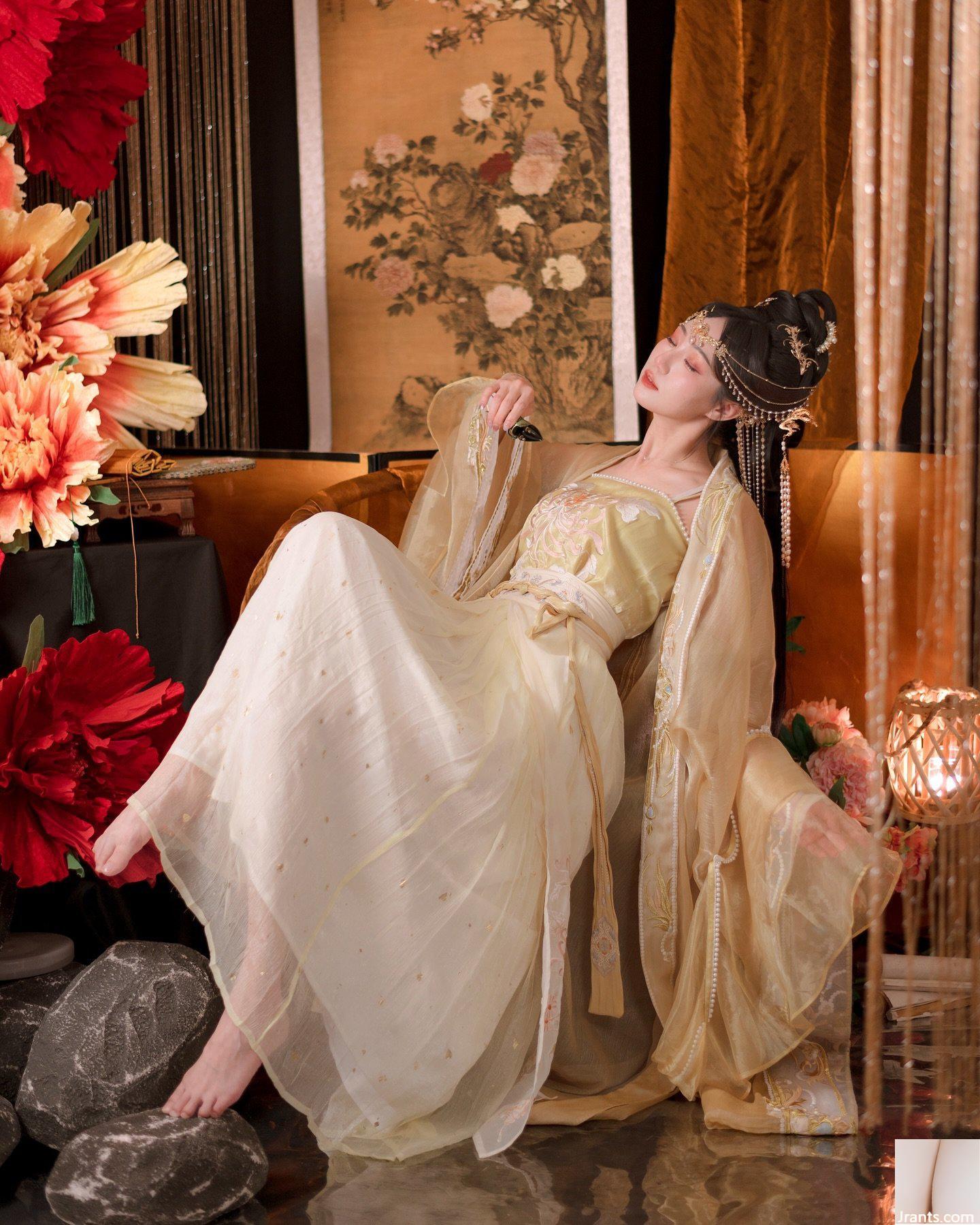 Hình ảnh bắt mắt của “Rourou JOJO” với nụ cười ngọt ngào, khuôn mặt ngọt ngào và cảm giác yêu đời (15P) - Ảnh 11