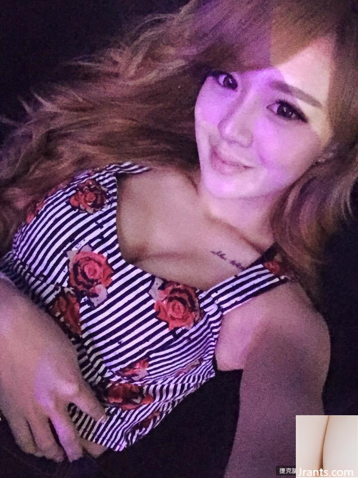 Nữ vũ công hộp đêm nóng bỏng ~ Chen Mei (Paipai Benben) ~ Cô ấy siêu quyến rũ trong bộ váy đen bó sát với bộ ngực khủng và vòng eo thon gọn!! - Ảnh 30