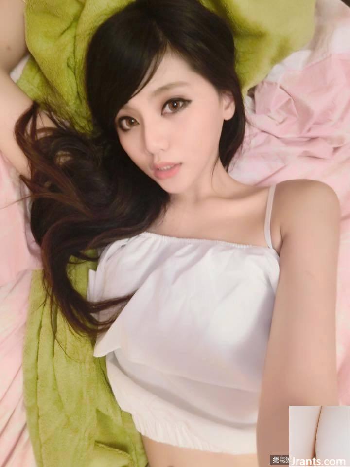 Cô gái có làn da trắng, dáng mảnh mai và đôi chân dài ~ Zhang Rongrong ~ bờ vai thon và bộ ngực thon, thật gợi cảm (61P) - Ảnh 56