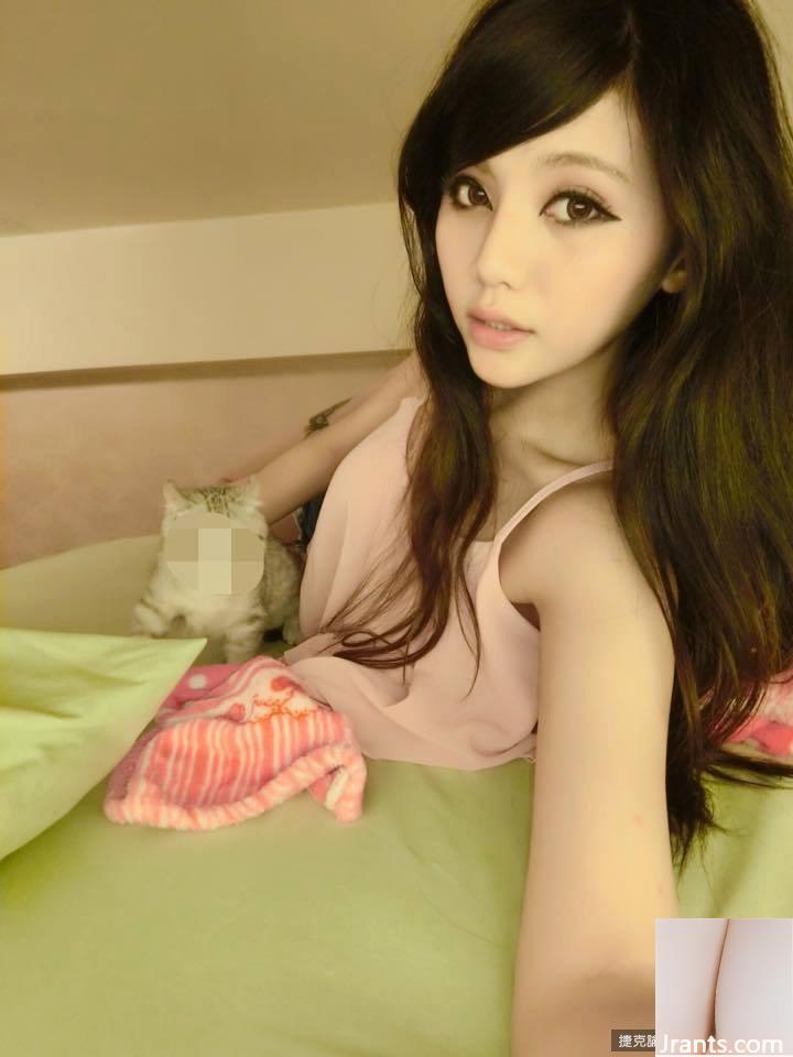 Cô gái có làn da trắng, dáng mảnh mai và đôi chân dài ~ Zhang Rongrong ~ bờ vai thon và bộ ngực thon, thật gợi cảm (61P) - Ảnh 61