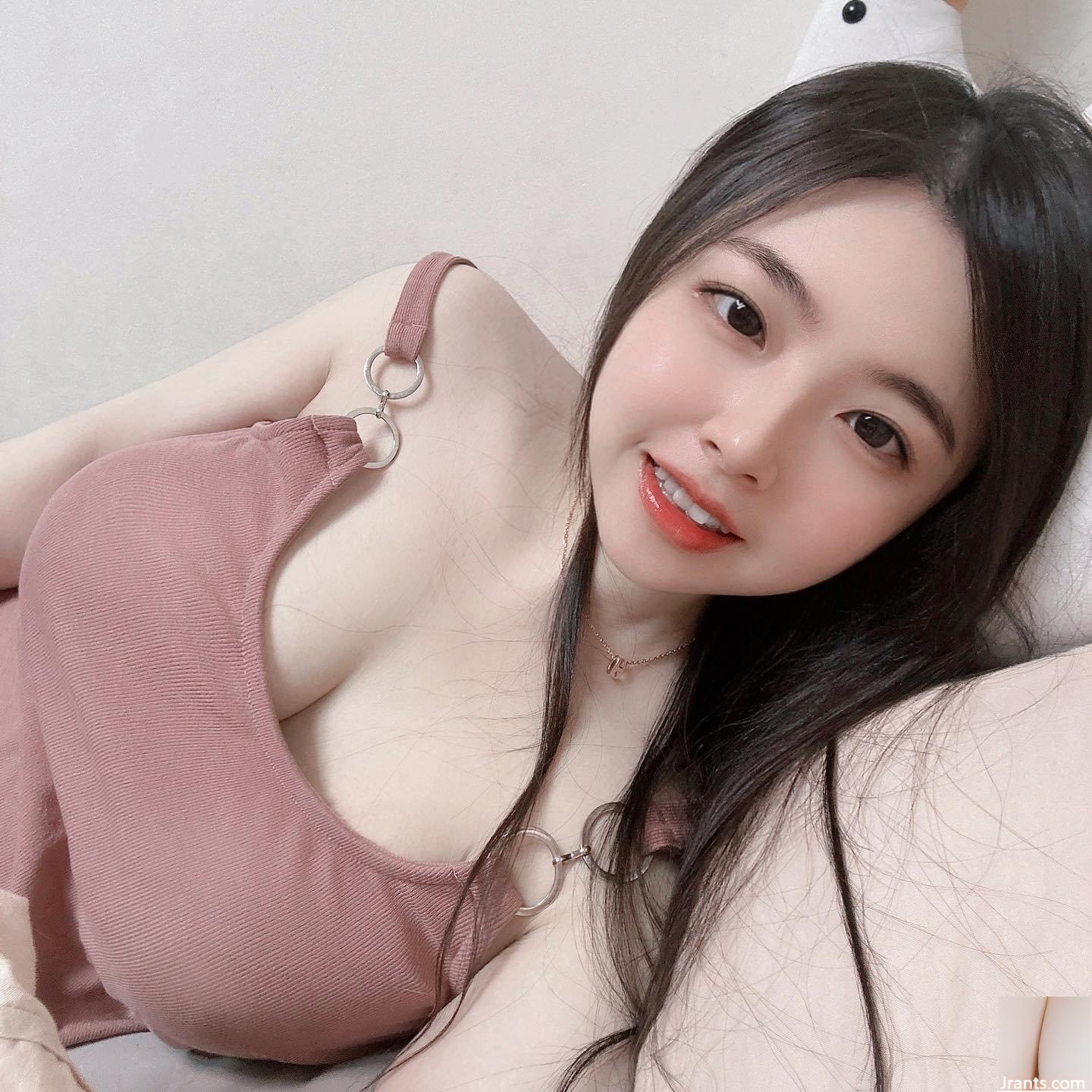 Vẻ đẹp gợi cảm “Luo Yiyi” sẽ chinh phục bạn bằng vòng một đầy đặn (14P) - Ảnh 10